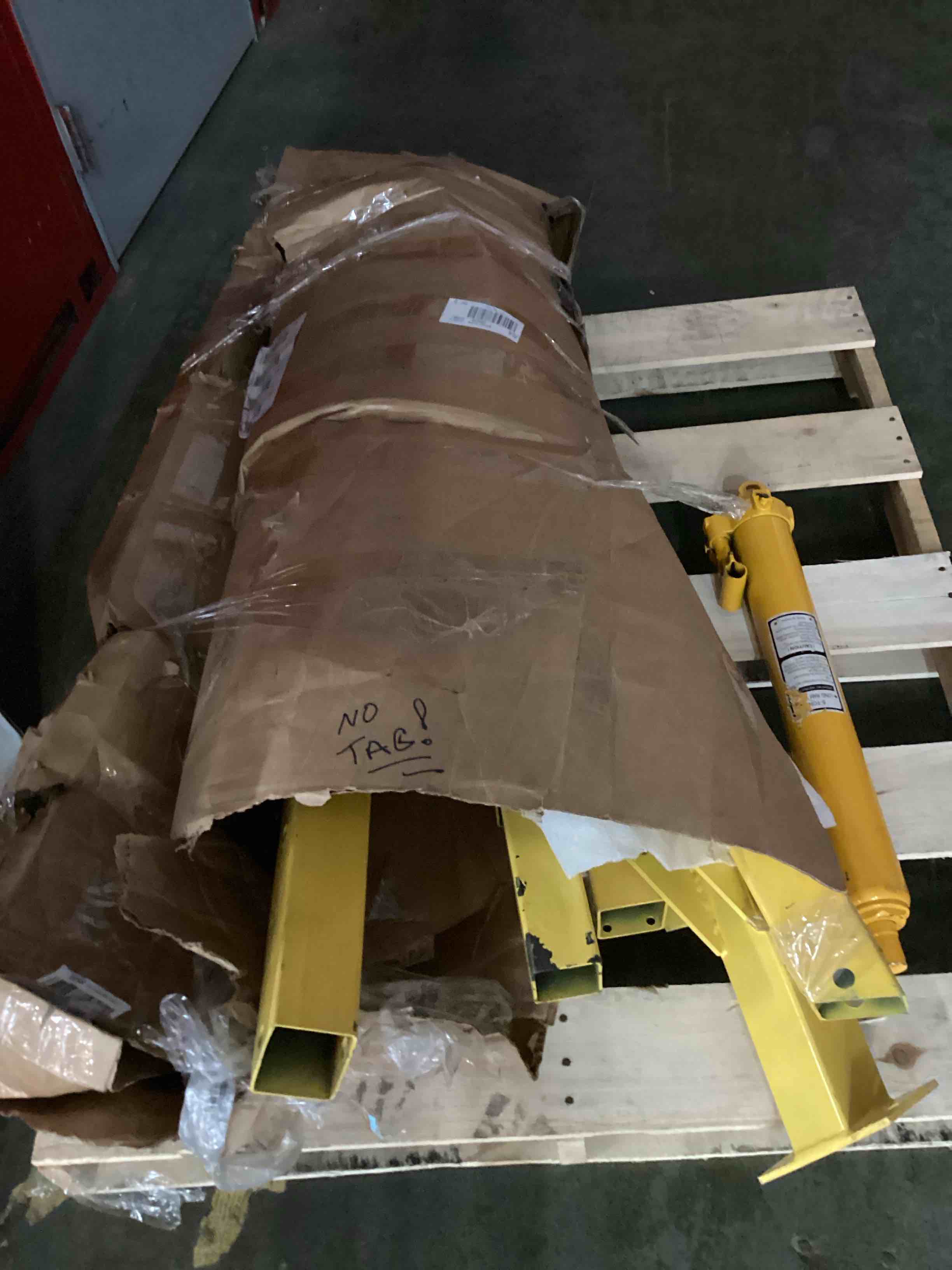 Condition photo showing As Is for garveelife 8 ton engine hoist folding cherry picker, heavy duty engine lift hoist, foldable hydraulic shop crane w/telescopic boom & 6 casters, engine lift for auto repair garage workshop, yellow