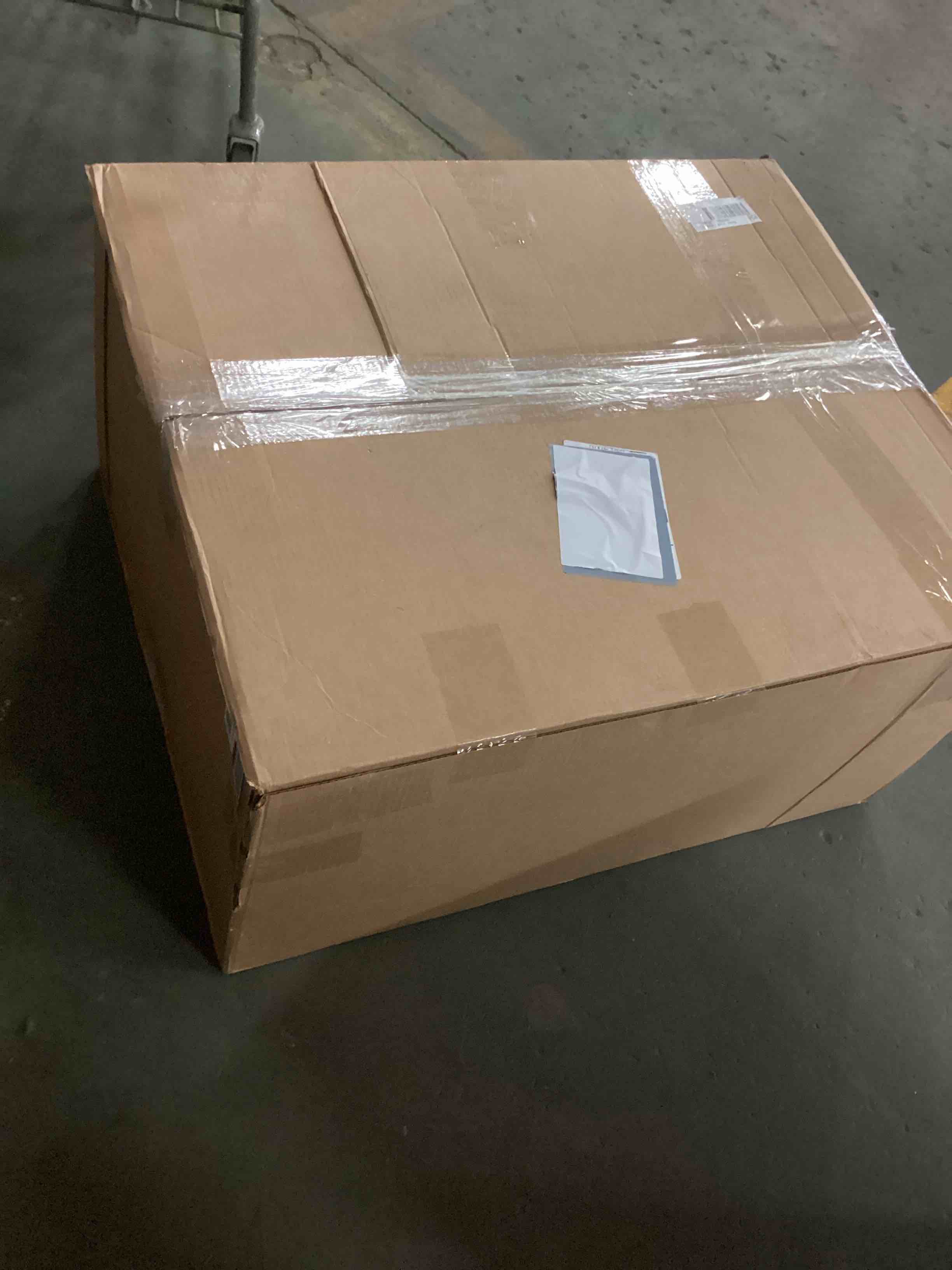 https://s3.amazonaws.com/lotting-images-prod/bidfta/TEA1913444_1777553355729.jpeg