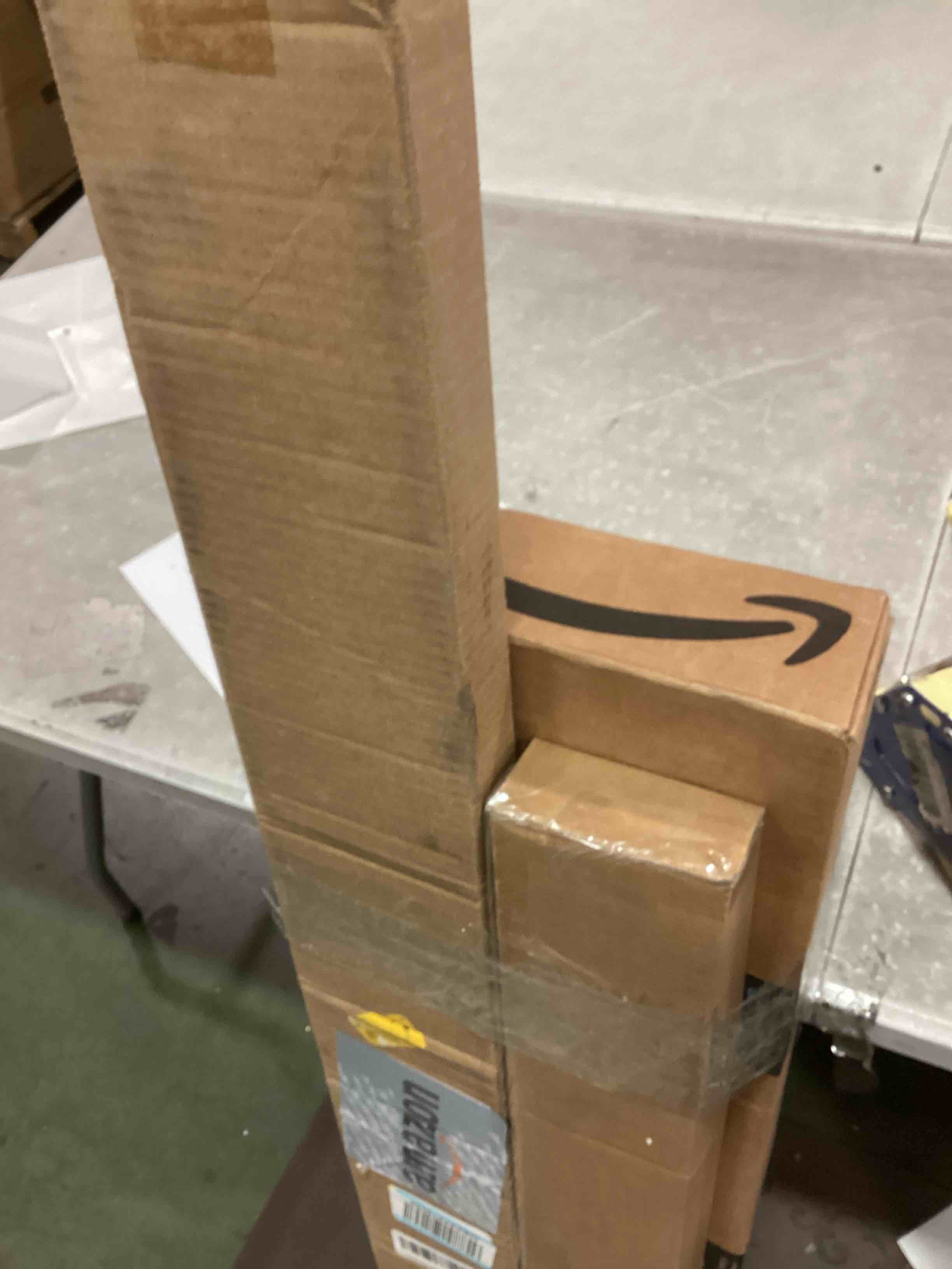 https://s3.amazonaws.com/lotting-images-prod/bidfta/TEA1918085_1735043857982.jpeg