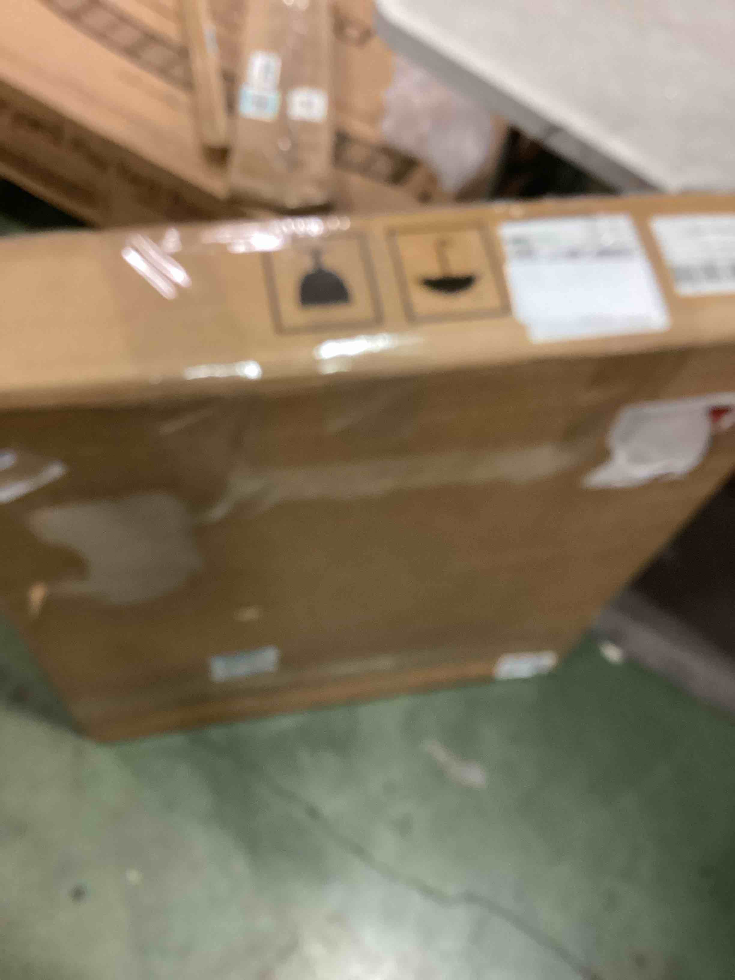 https://s3.amazonaws.com/lotting-images-prod/bidfta/TEA1918486_1735247501124.jpeg