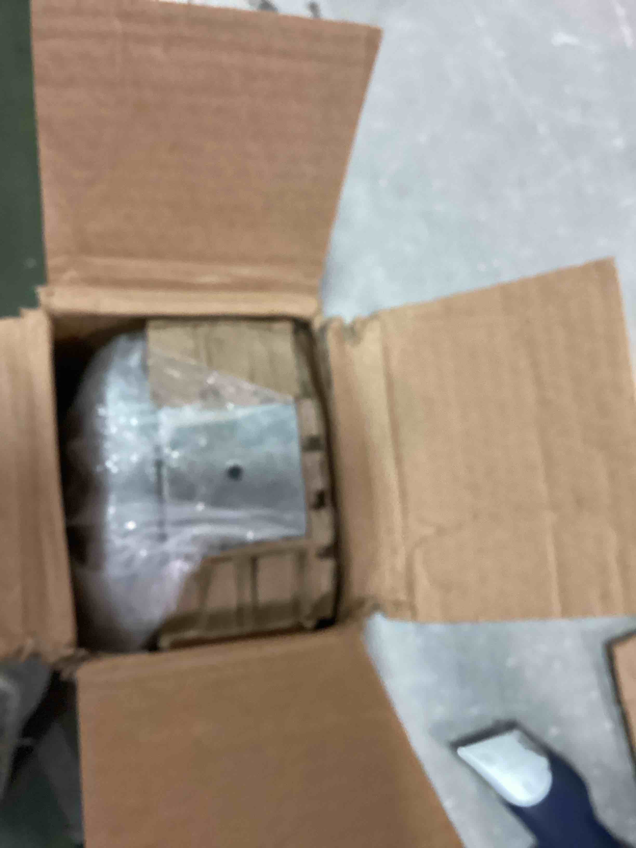 https://s3.amazonaws.com/lotting-images-prod/bidfta/TEA1918842_1735575204129.jpeg