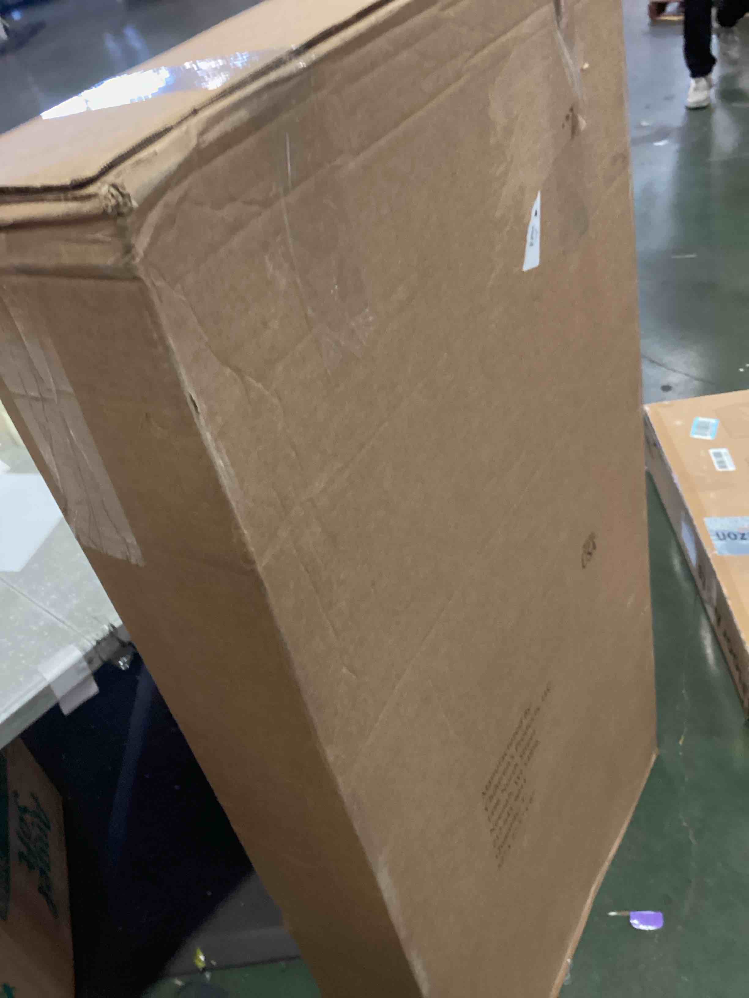 https://s3.amazonaws.com/lotting-images-prod/bidfta/TEA1918893_1735583952155.jpeg