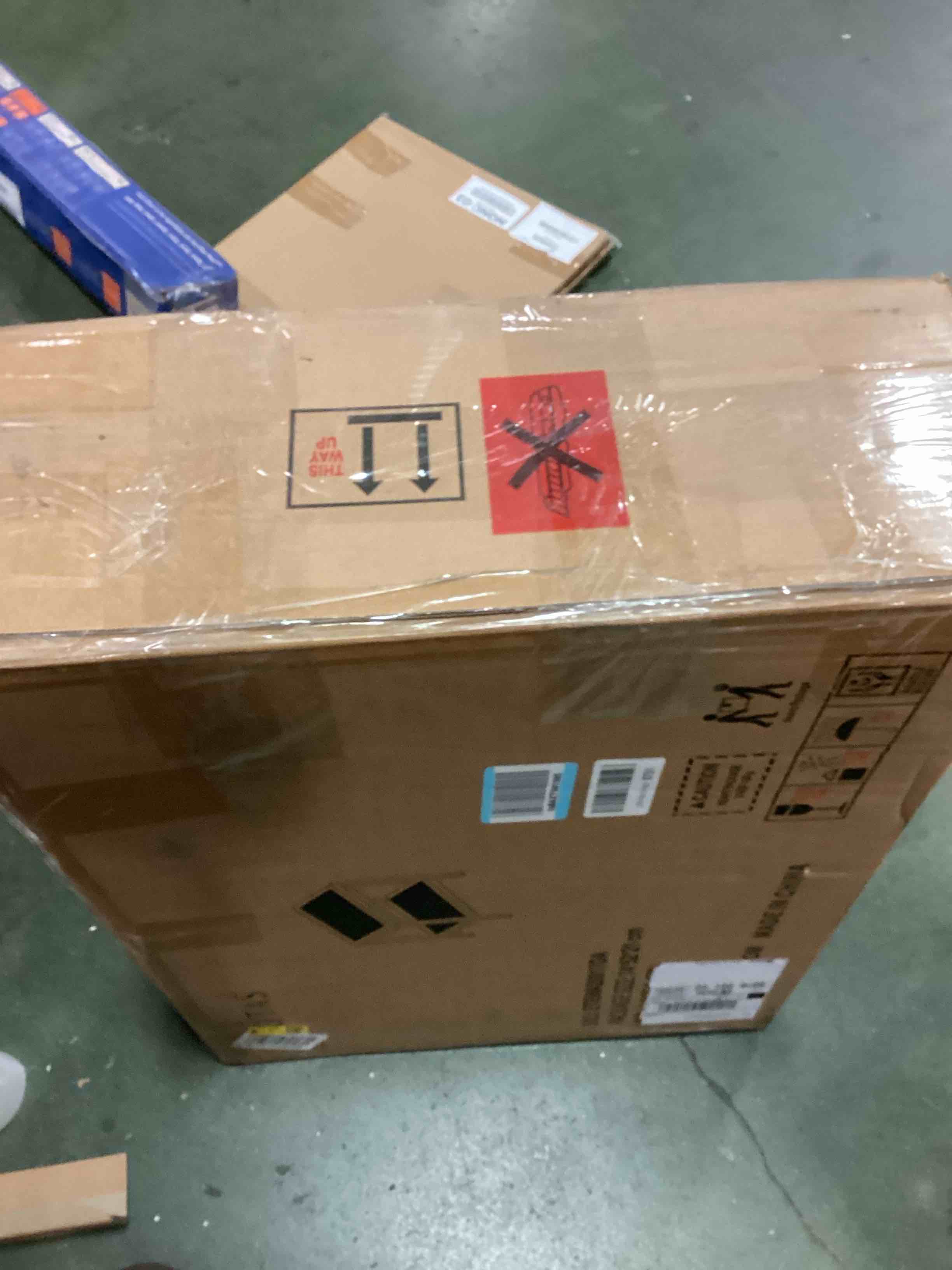 https://s3.amazonaws.com/lotting-images-prod/bidfta/TEA1919060_1735663282448.jpeg