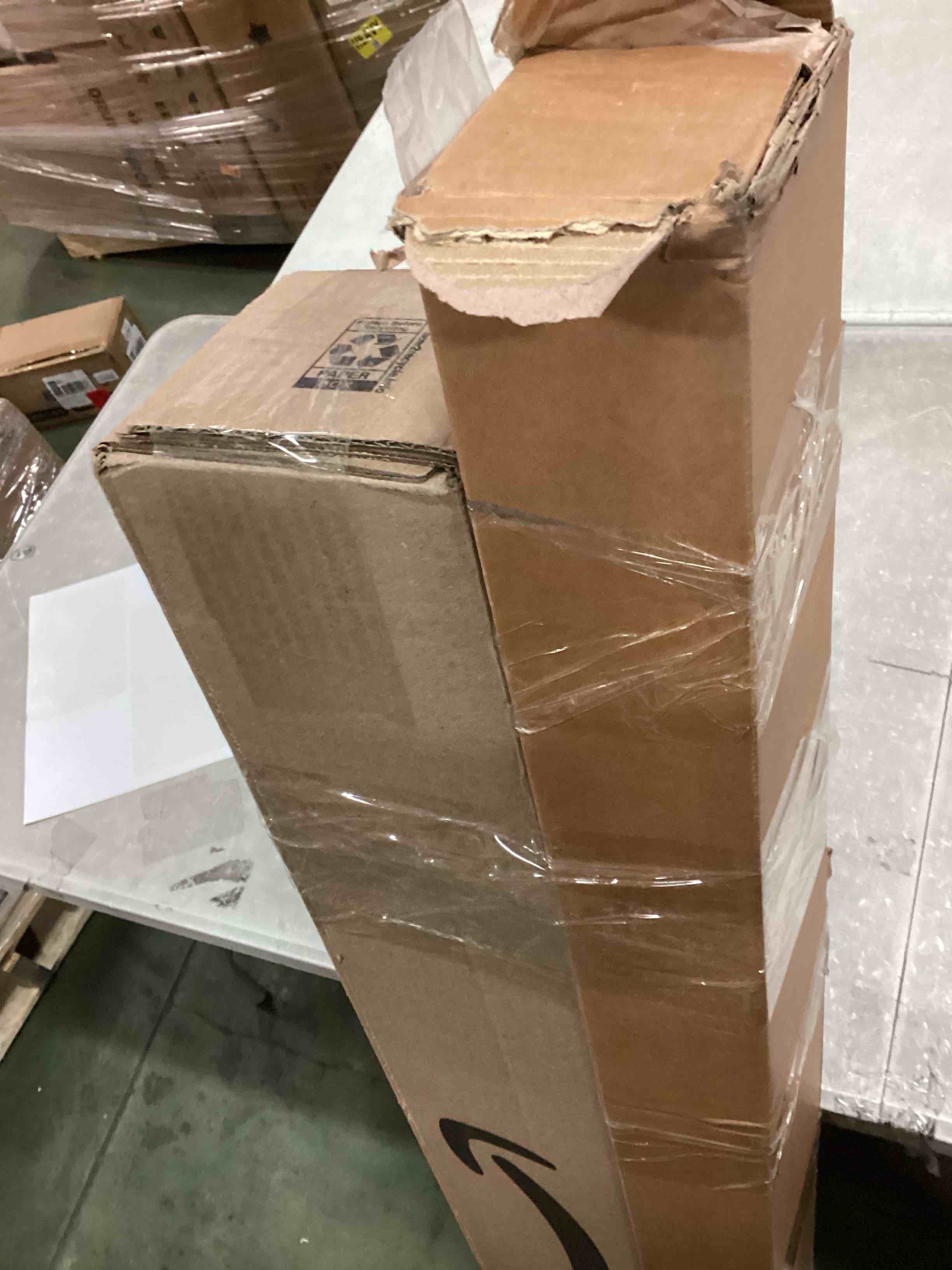 https://s3.amazonaws.com/lotting-images-prod/bidfta/TEA1919357_1735907630188.jpeg