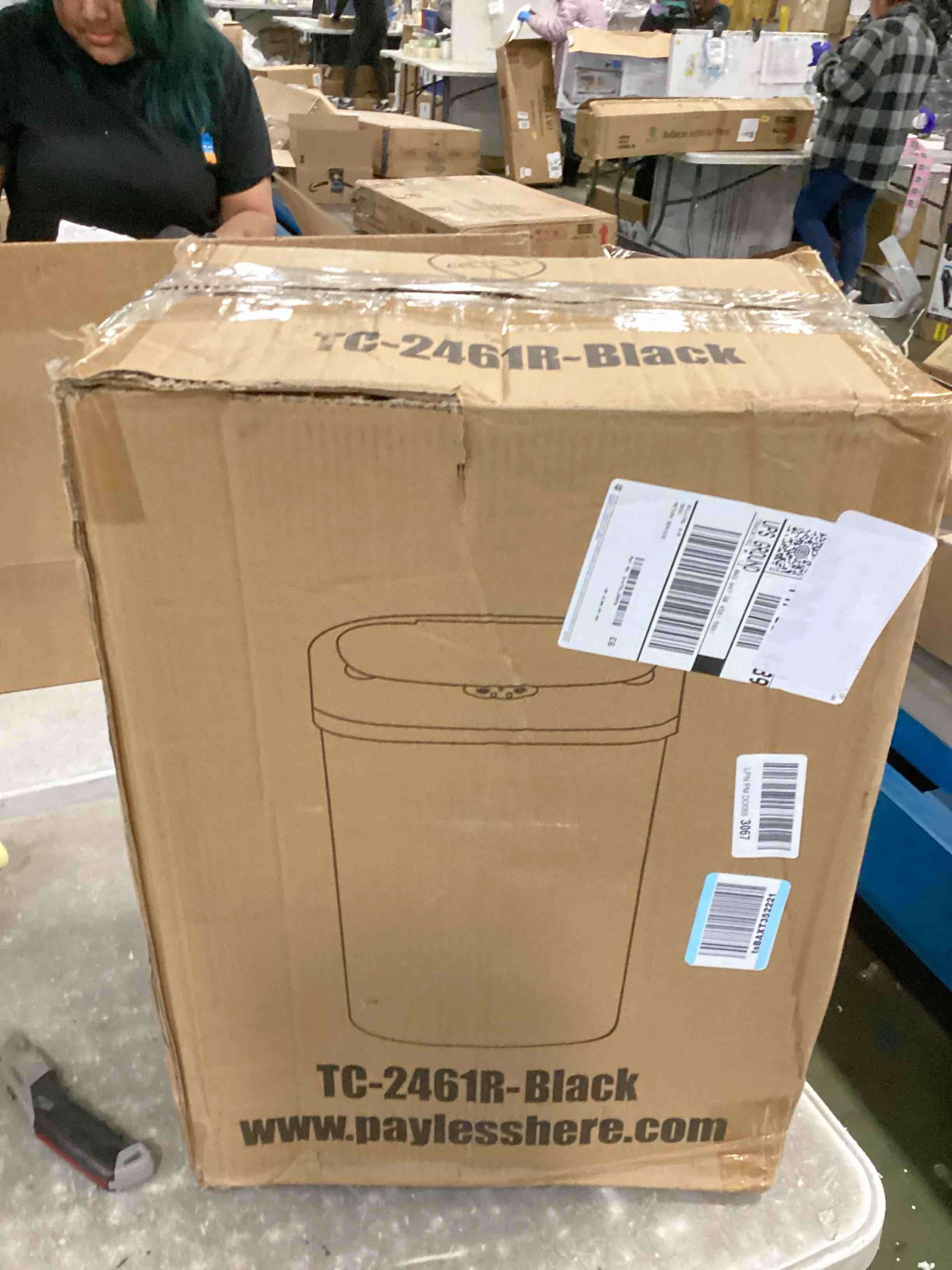 https://s3.amazonaws.com/lotting-images-prod/bidfta/TEA1919460_1735922320839.jpeg