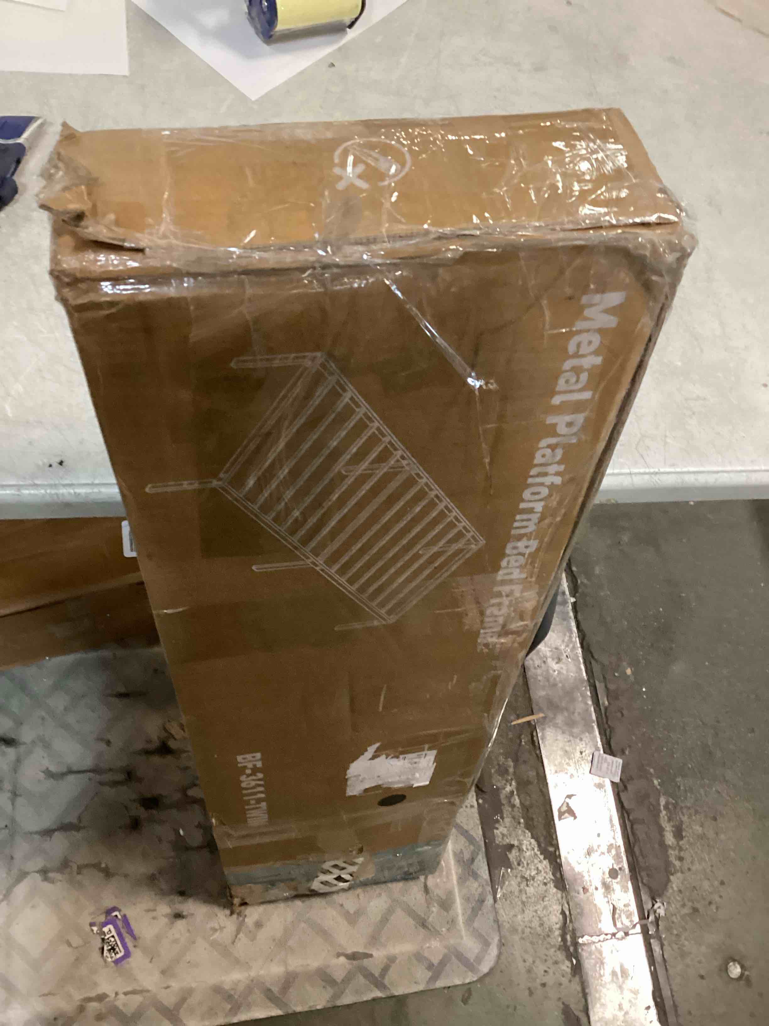 https://s3.amazonaws.com/lotting-images-prod/bidfta/TEA1919624_1735998099843.jpeg
