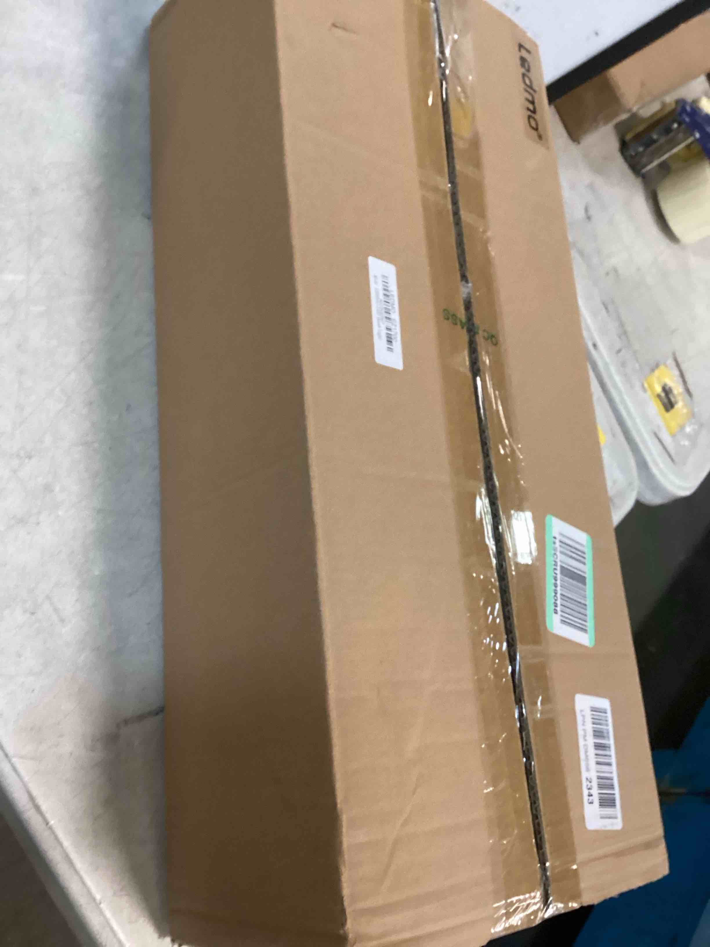 https://s3.amazonaws.com/lotting-images-prod/bidfta/TEA1919668_1736004391171.jpeg