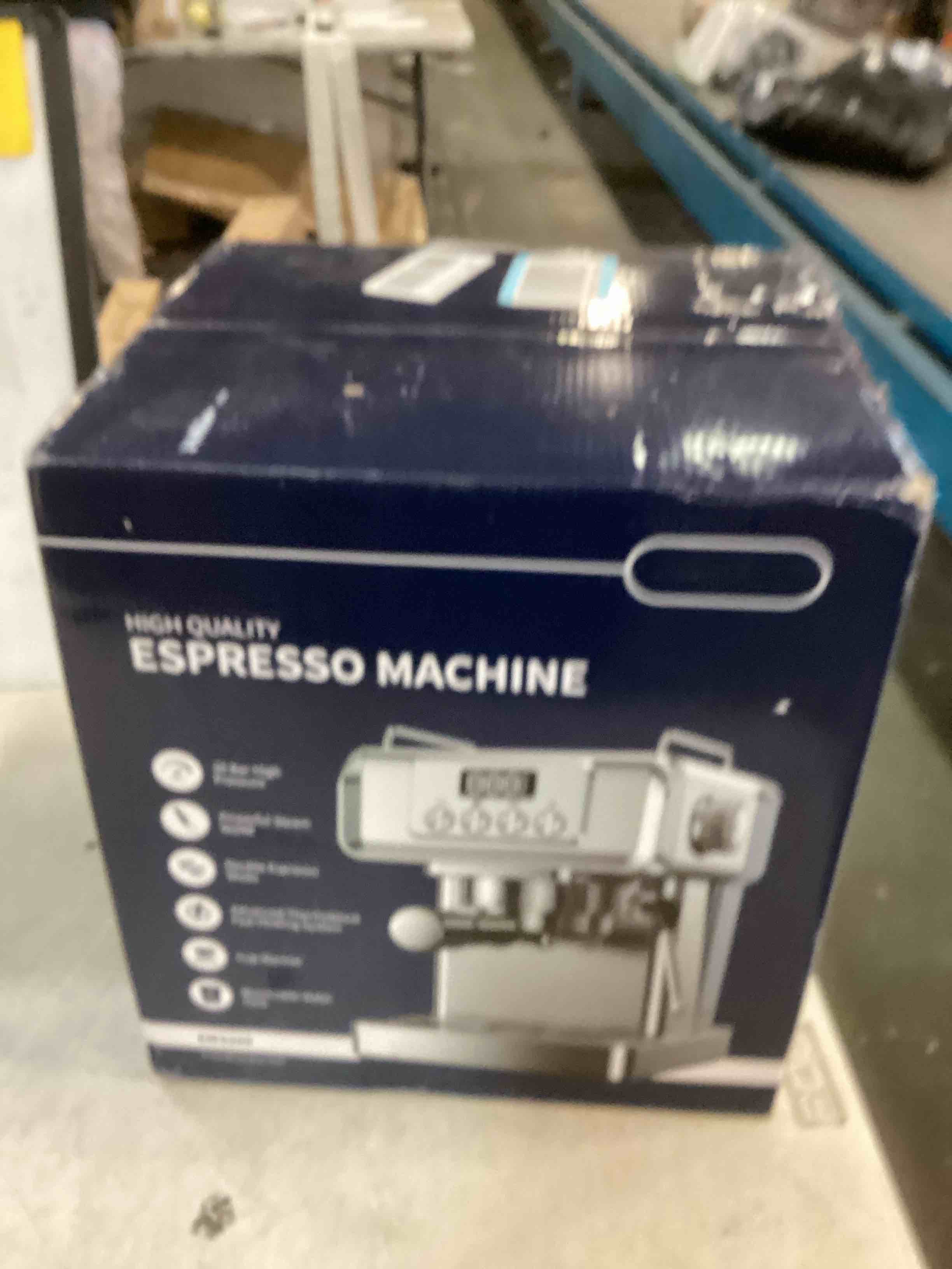 https://s3.amazonaws.com/lotting-images-prod/bidfta/TEA1919729_1736011192365.jpeg