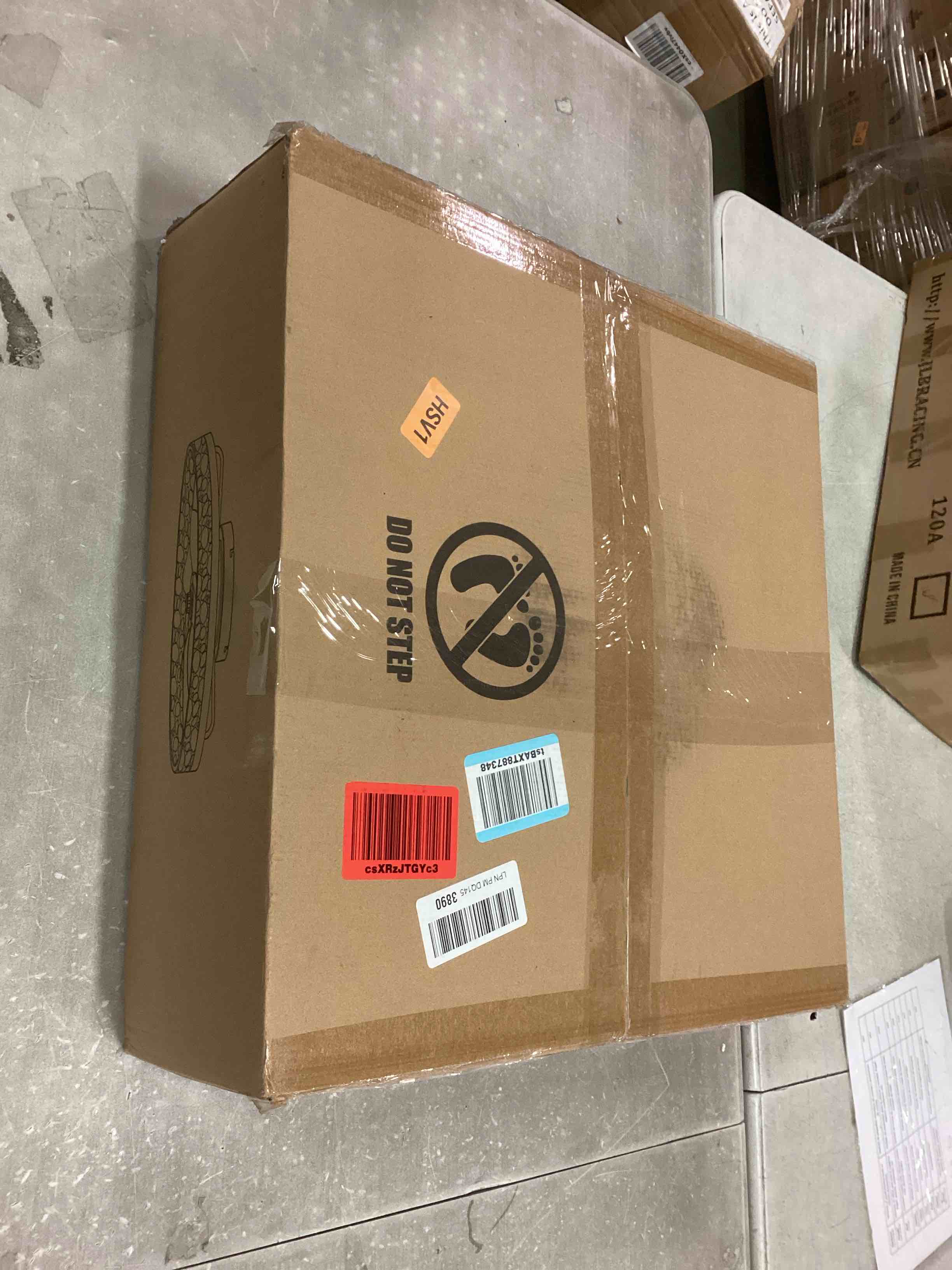 https://s3.amazonaws.com/lotting-images-prod/bidfta/TEA1919758_1736253812977.jpeg