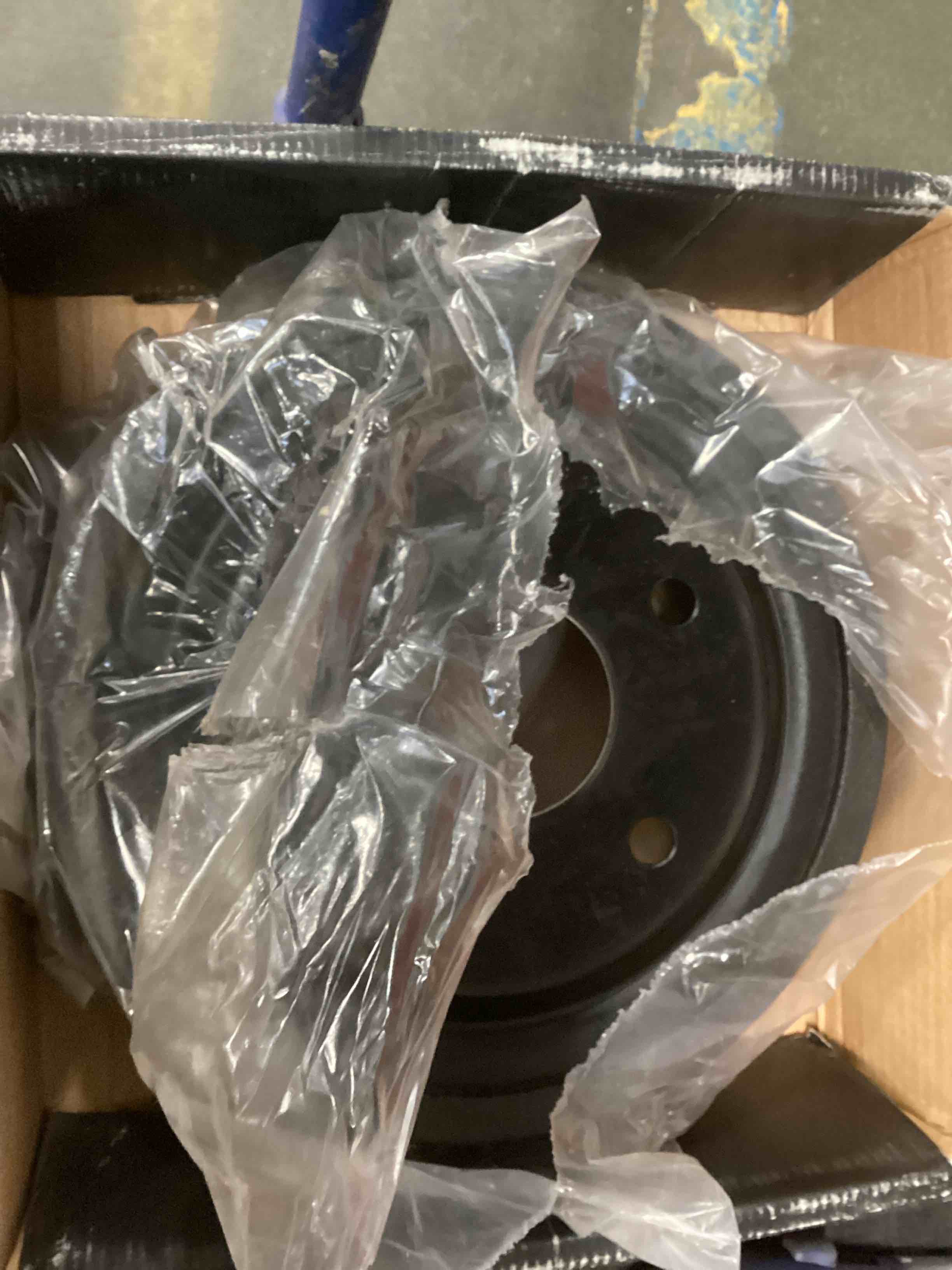 https://s3.amazonaws.com/lotting-images-prod/bidfta/TEA1919857_1736273740991.jpeg