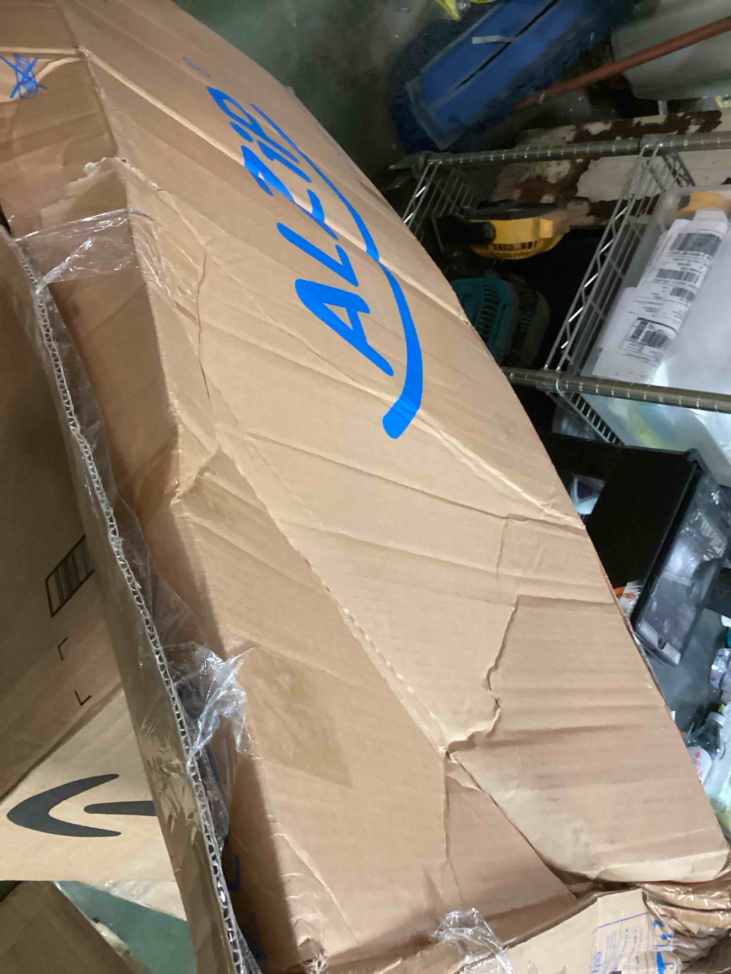 https://s3.amazonaws.com/lotting-images-prod/bidfta/TEA1920280_1736519007565.jpeg