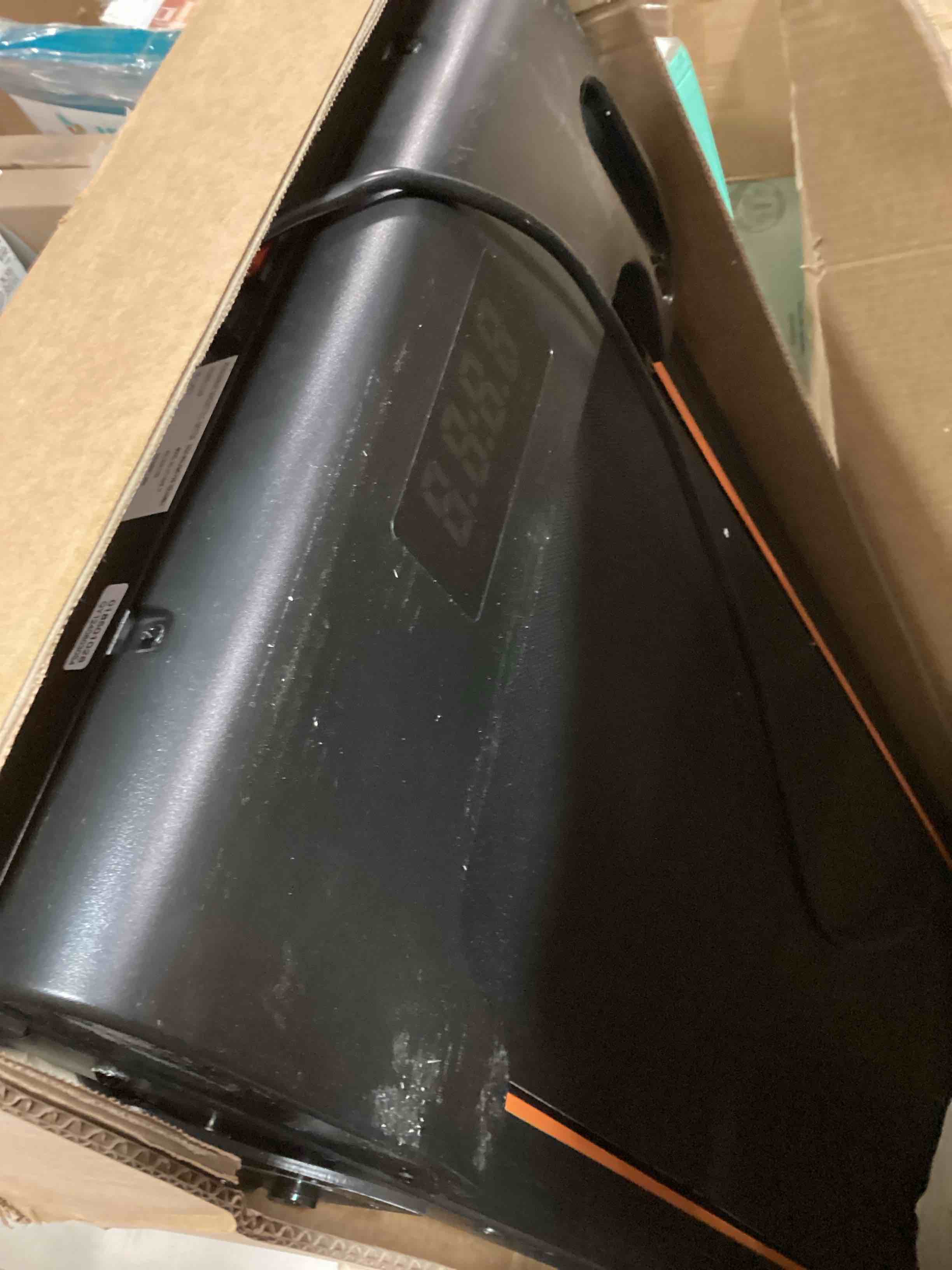 https://s3.amazonaws.com/lotting-images-prod/bidfta/TEA1920648_1736774808901.jpeg