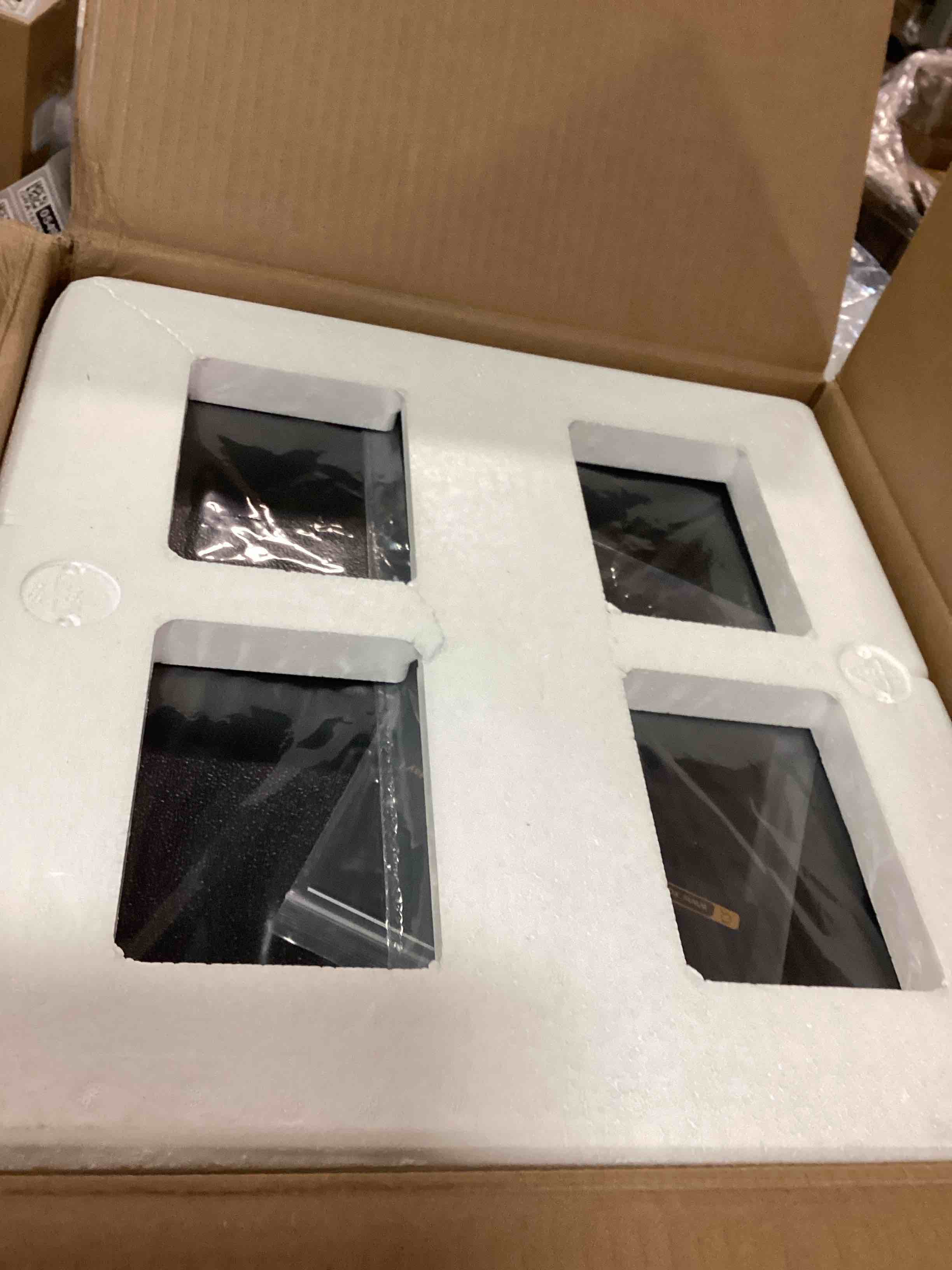 https://s3.amazonaws.com/lotting-images-prod/bidfta/TEA1920664_1736776812345.jpeg