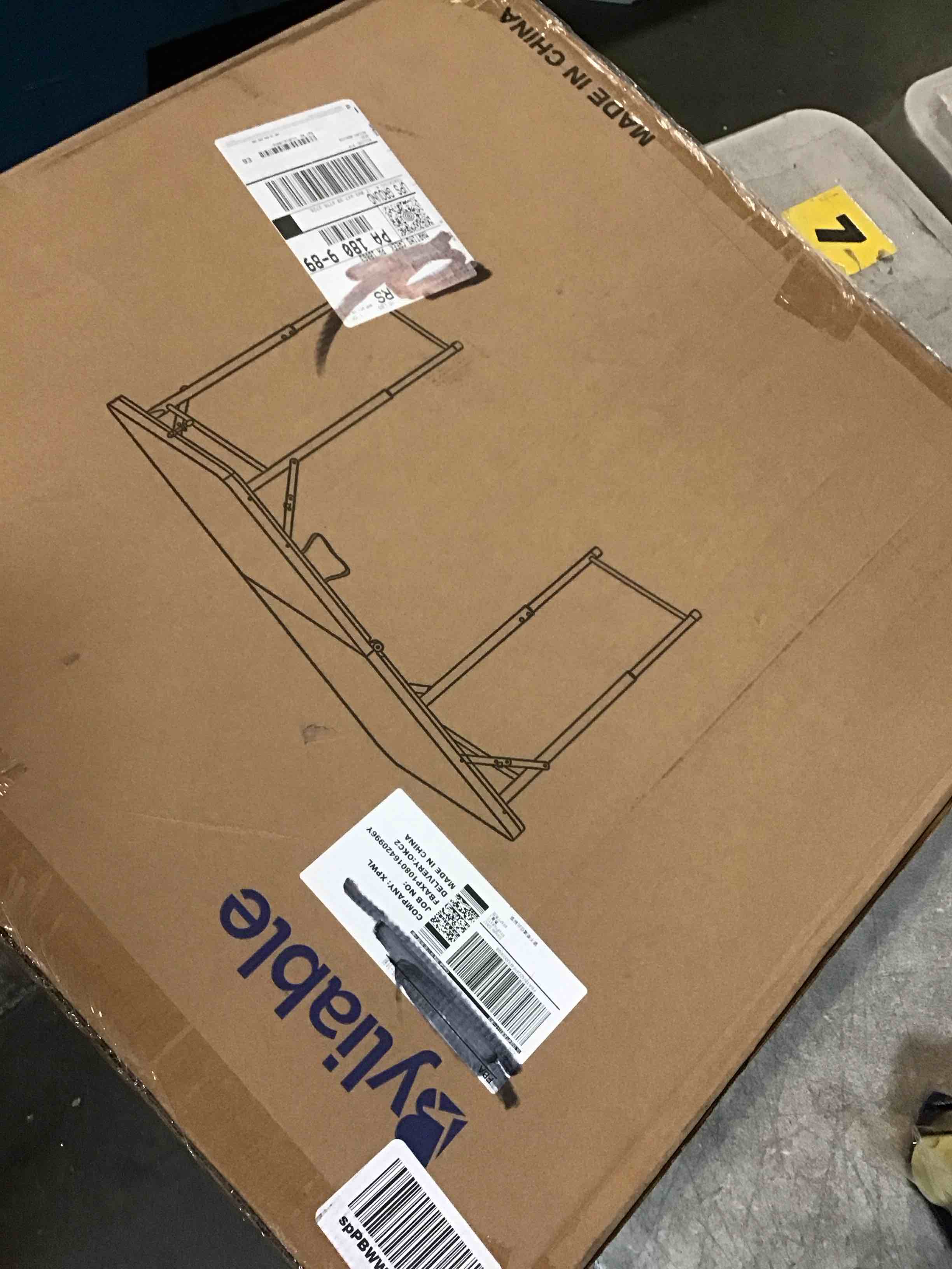 https://s3.amazonaws.com/lotting-images-prod/bidfta/TEA1921434_1736001039070.jpeg