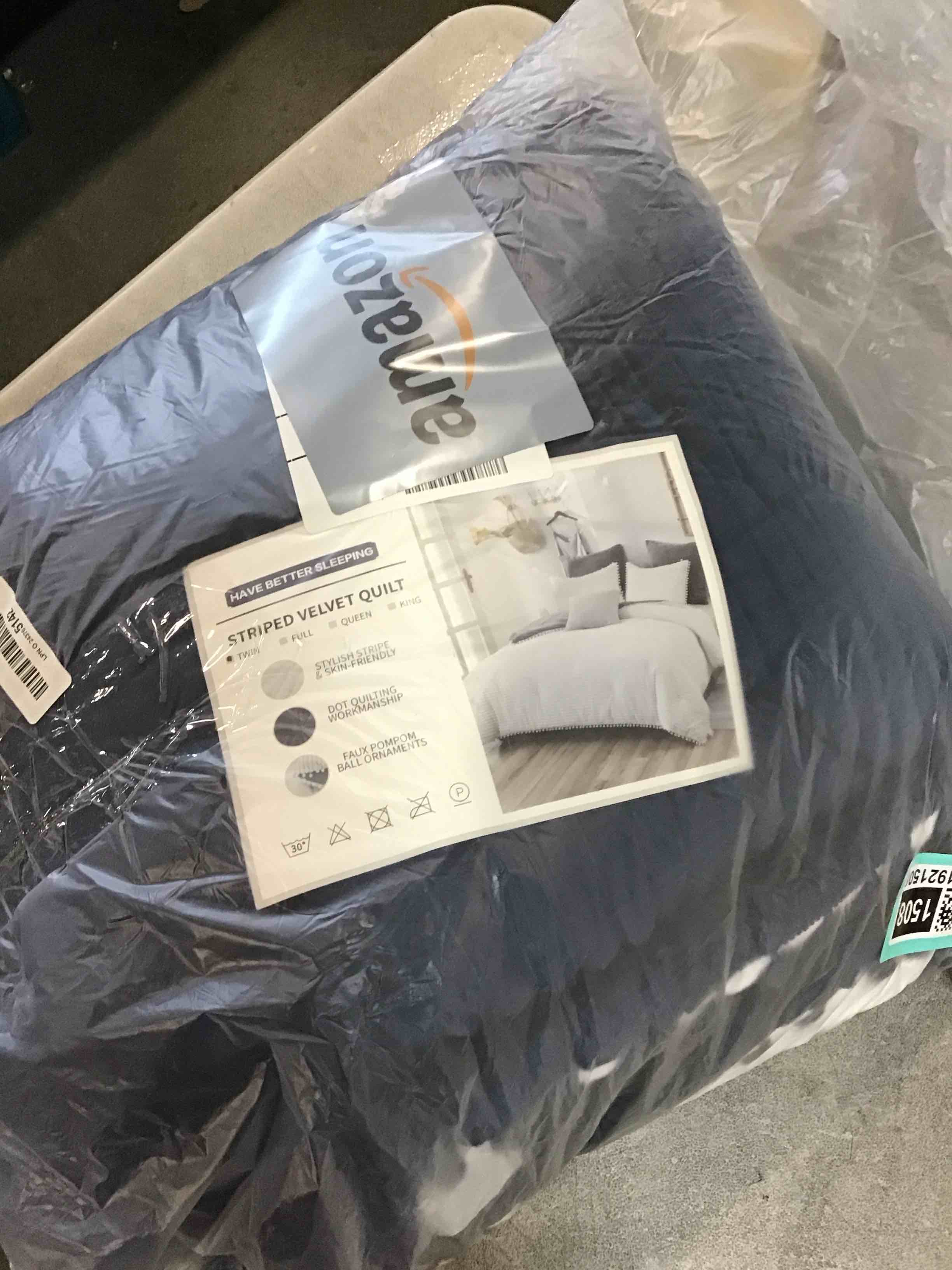 https://s3.amazonaws.com/lotting-images-prod/bidfta/TEA1921508_1736011223154.jpeg