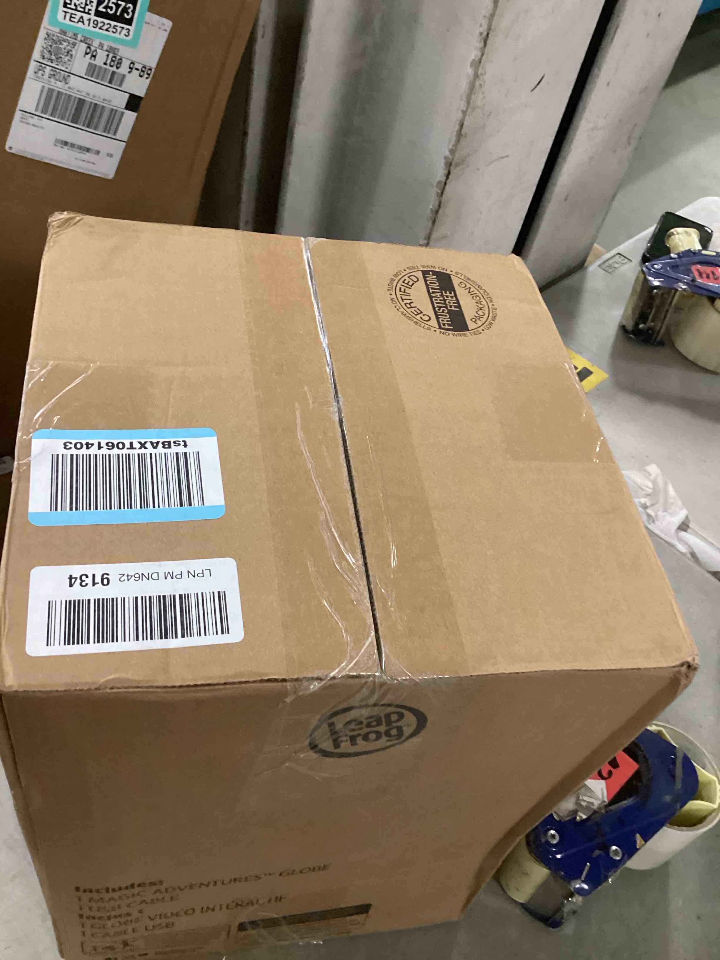 https://s3.amazonaws.com/lotting-images-prod/bidfta/TEA1922582_1736873630509.jpeg