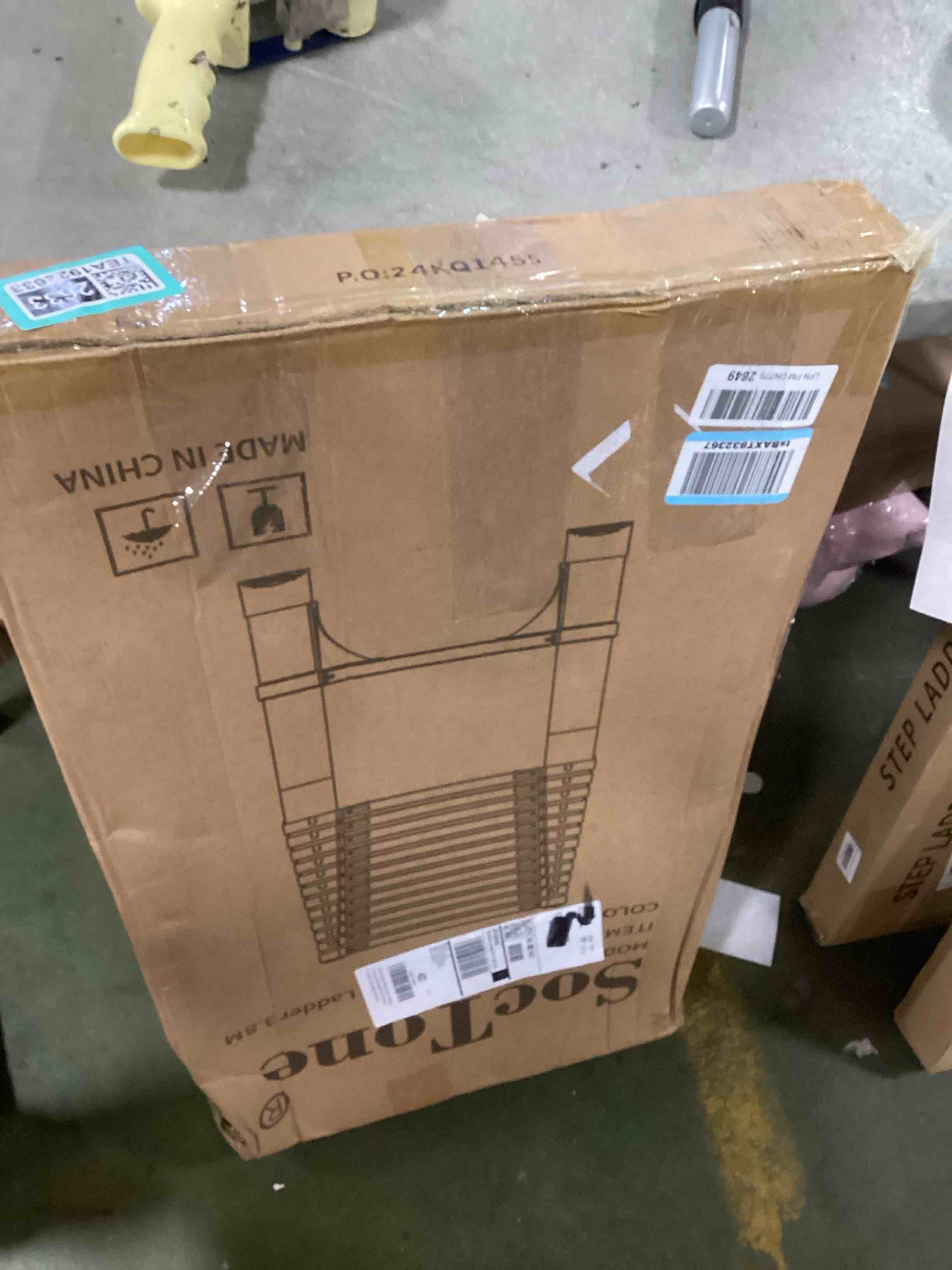 https://s3.amazonaws.com/lotting-images-prod/bidfta/TEA1922633_1736879767944.jpeg