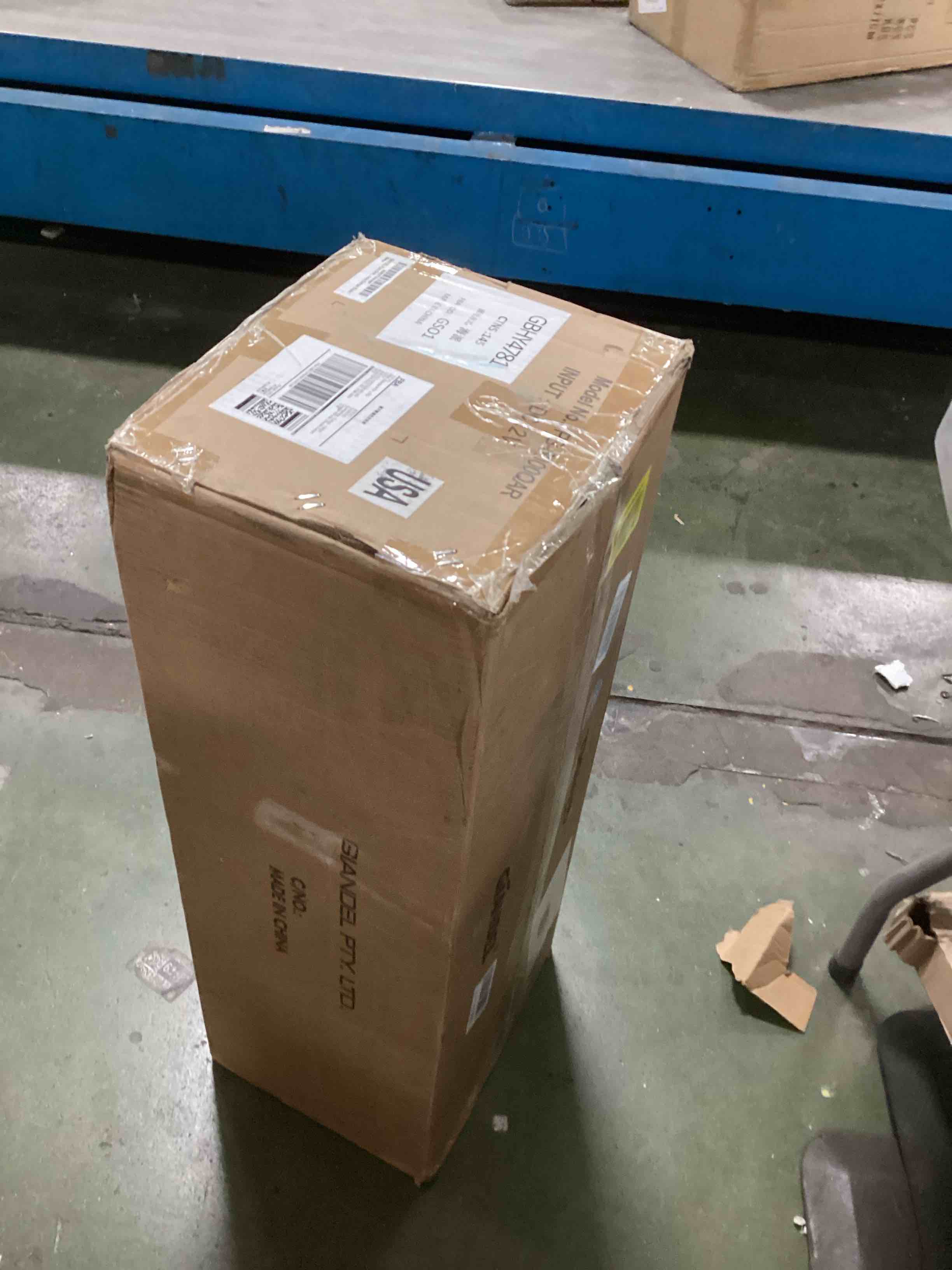 https://s3.amazonaws.com/lotting-images-prod/bidfta/TEA1922666_1736882510380.jpeg