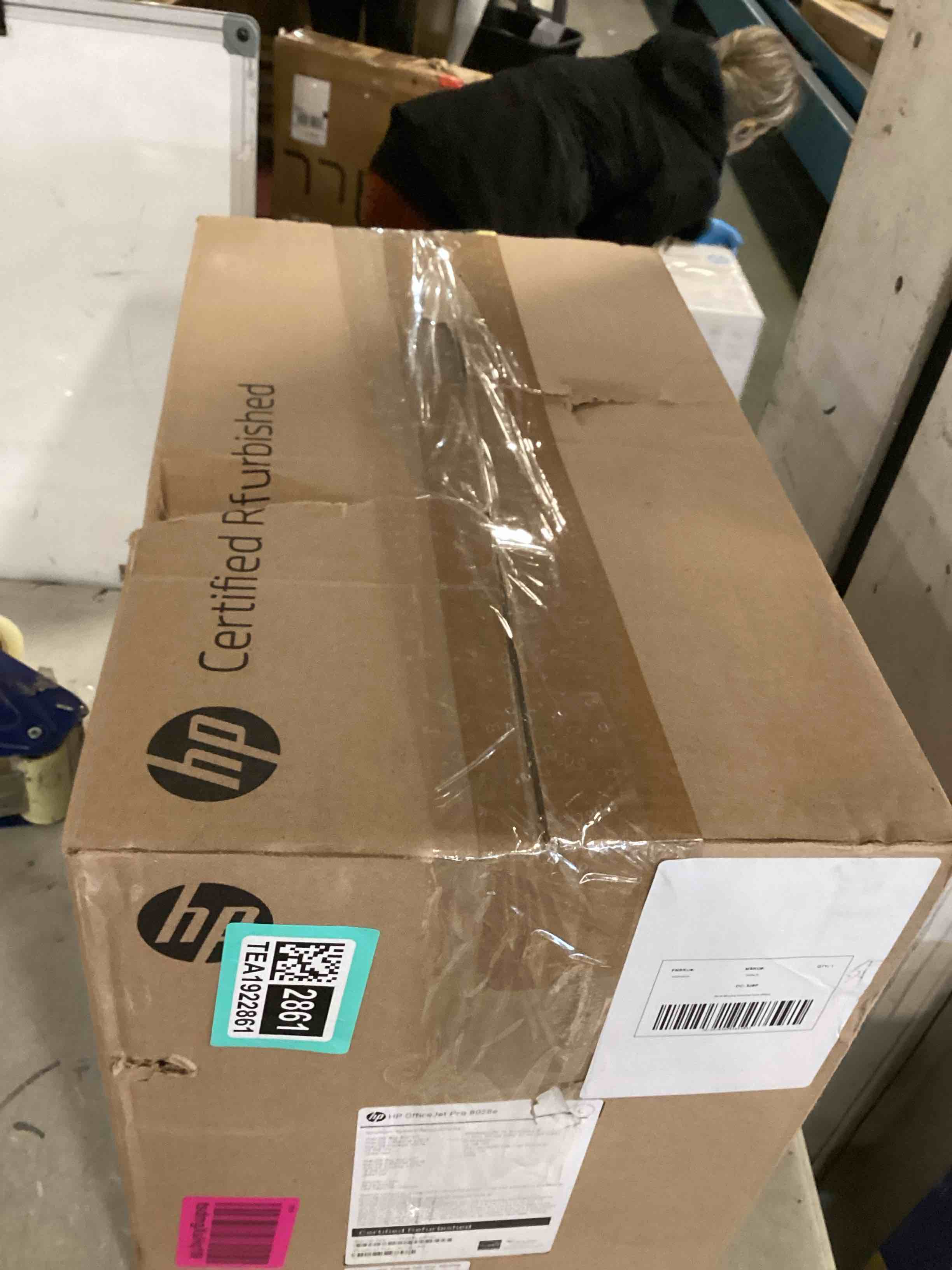 https://s3.amazonaws.com/lotting-images-prod/bidfta/TEA1922861_1736957061141.jpeg
