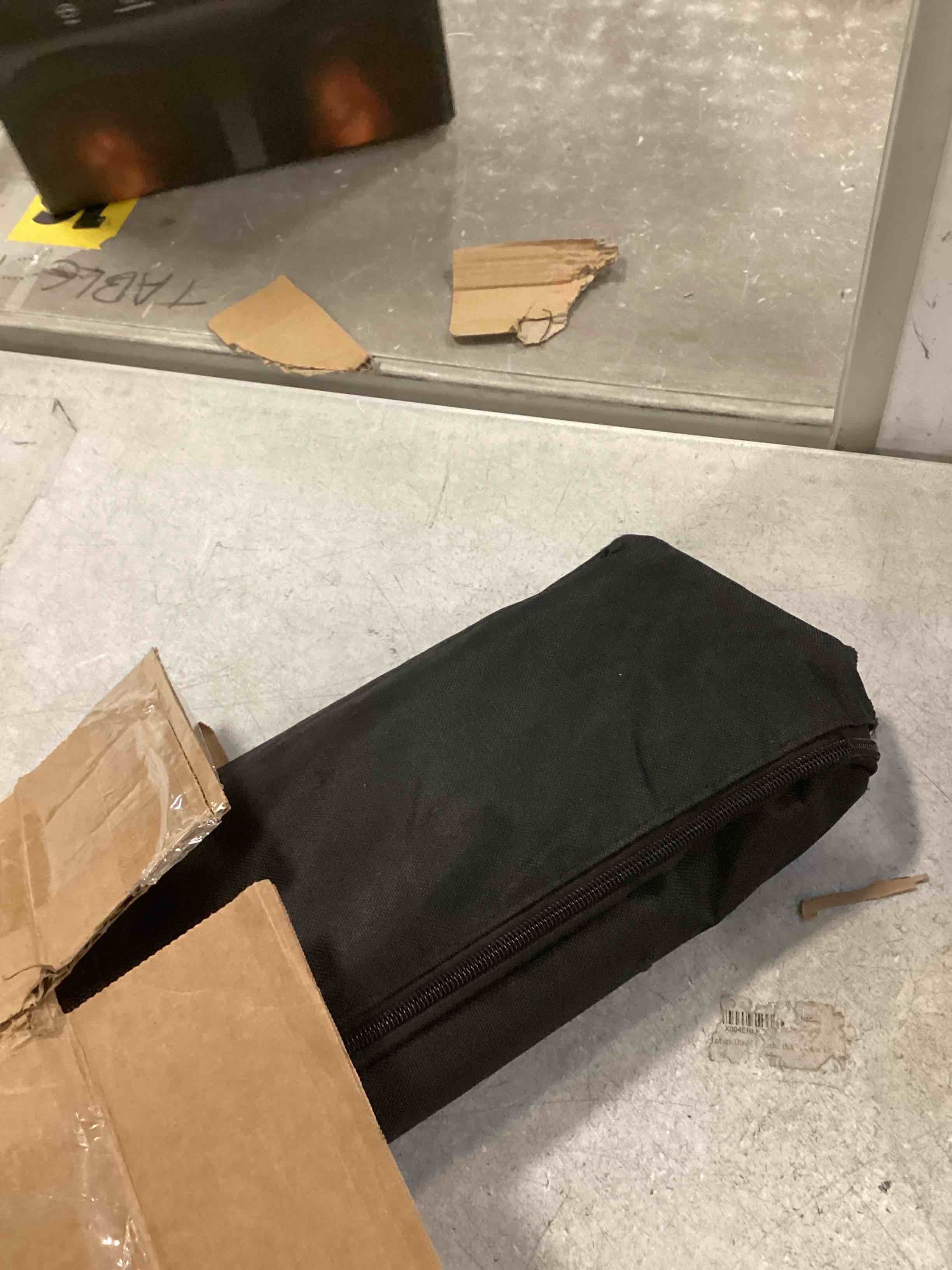 https://s3.amazonaws.com/lotting-images-prod/bidfta/TEA1923302_1737060111331.jpeg