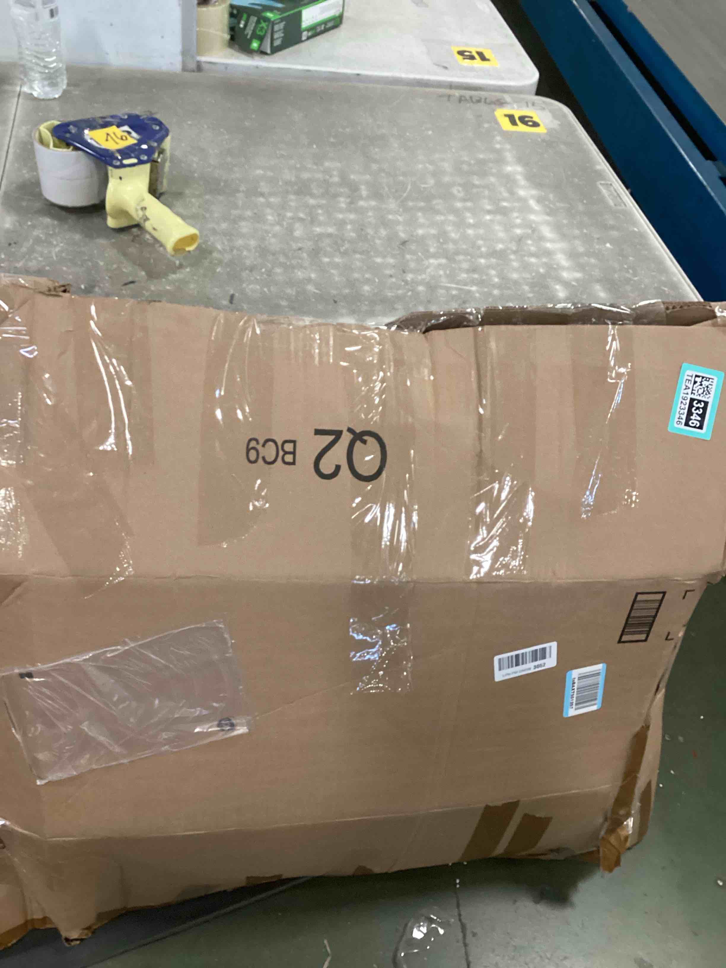 https://s3.amazonaws.com/lotting-images-prod/bidfta/TEA1923346_1737123852135.jpeg