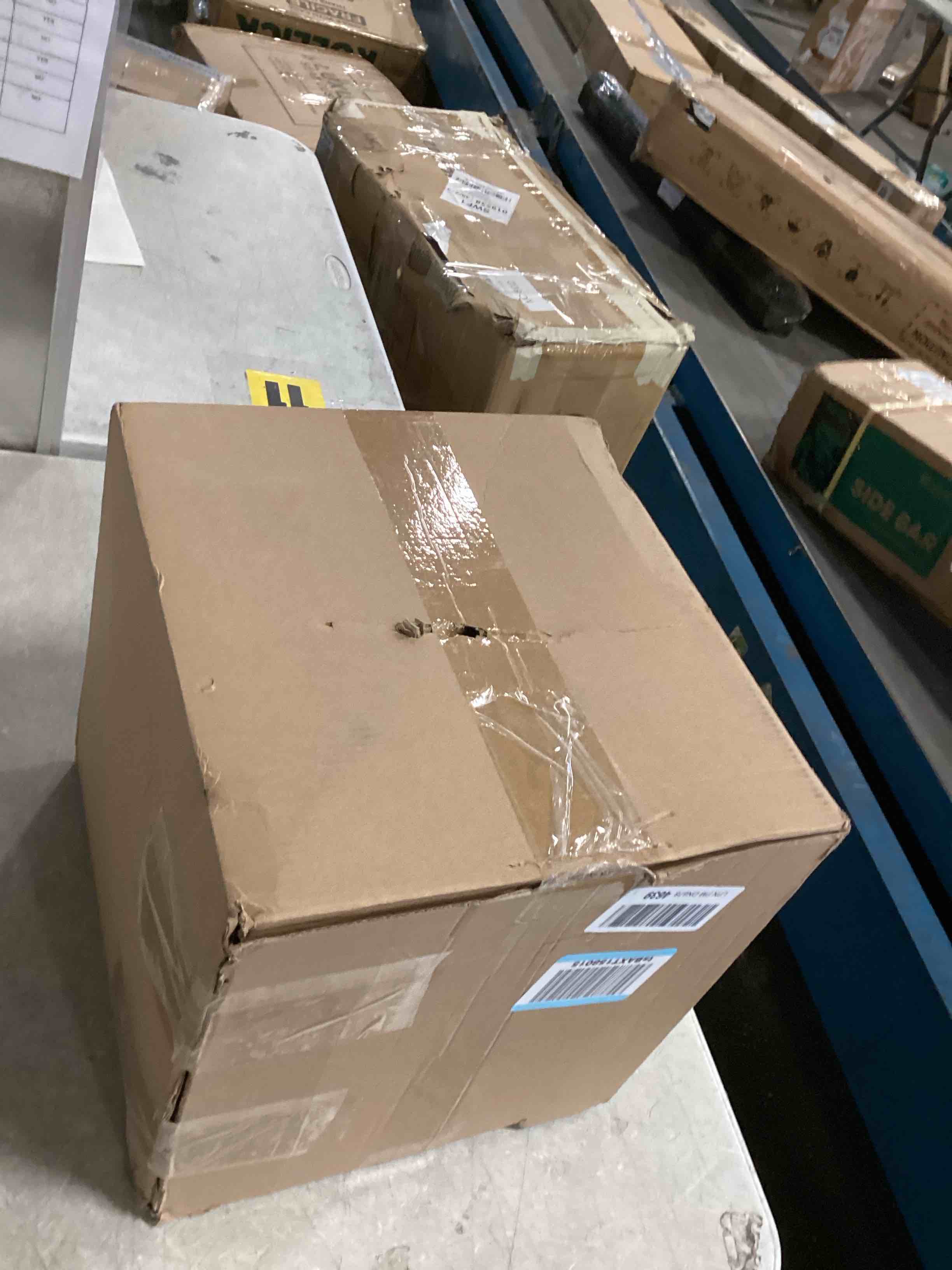 https://s3.amazonaws.com/lotting-images-prod/bidfta/TEA1923676_1737381503651.jpeg