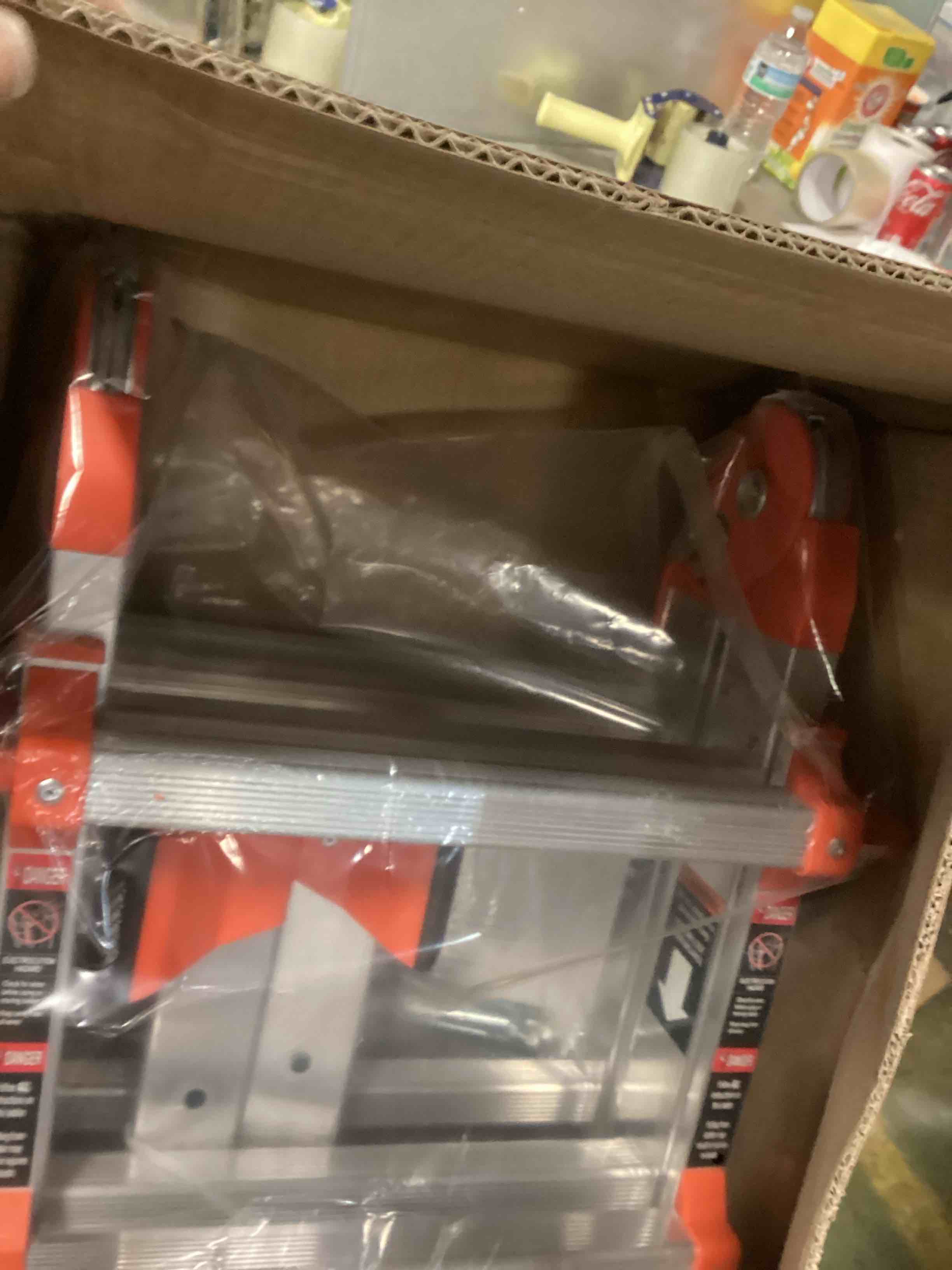 https://s3.amazonaws.com/lotting-images-prod/bidfta/TEA1923996_1737469974547.jpeg