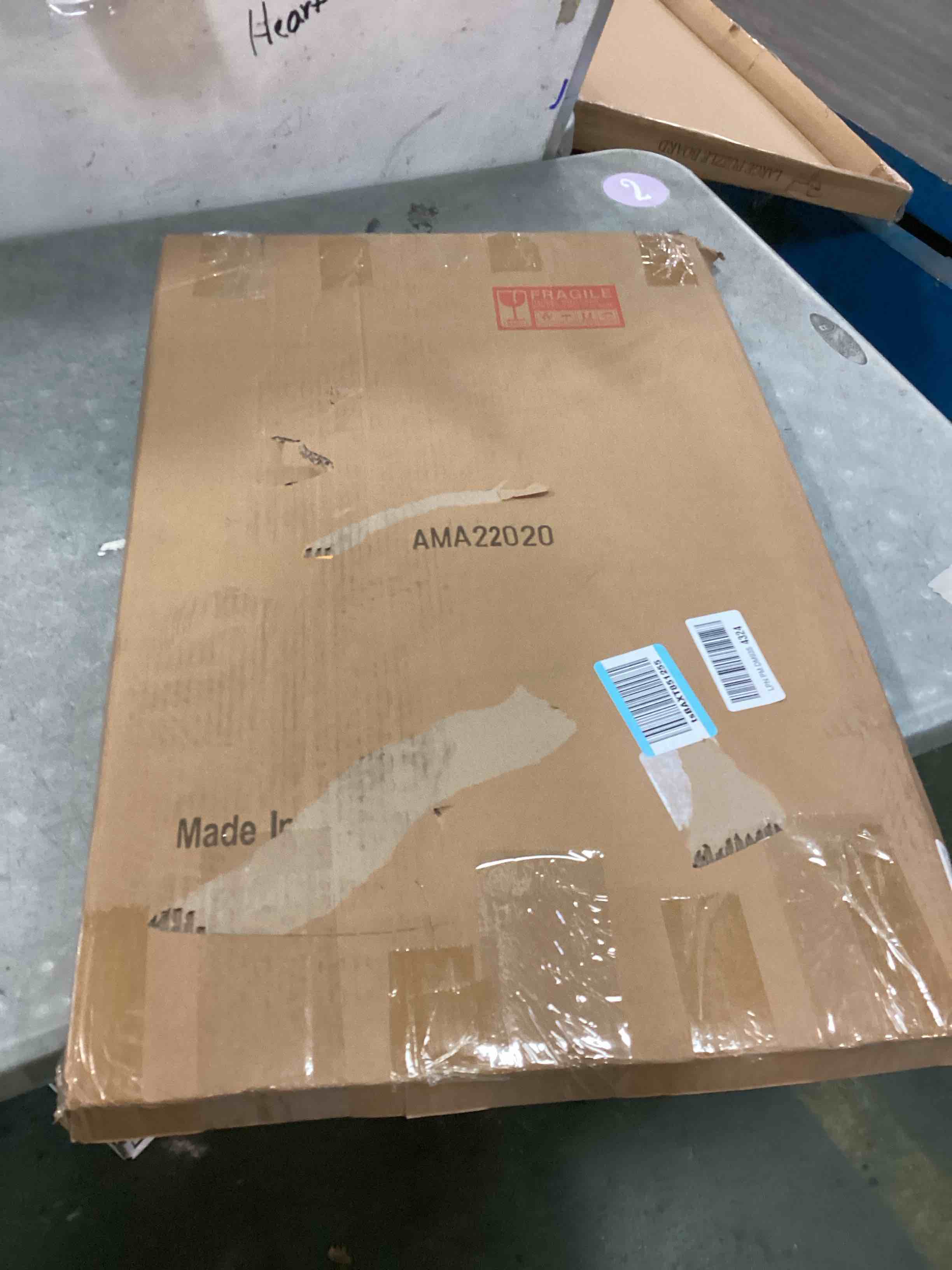 https://s3.amazonaws.com/lotting-images-prod/bidfta/TEA1924547_1735569519570.jpeg
