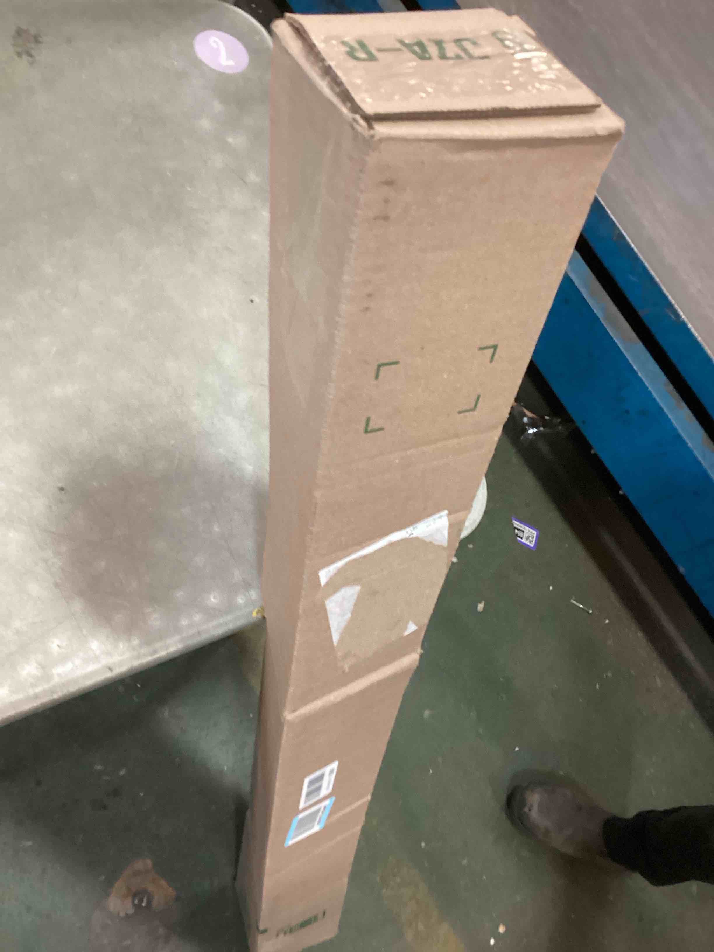https://s3.amazonaws.com/lotting-images-prod/bidfta/TEA1924664_1735584368014.jpeg