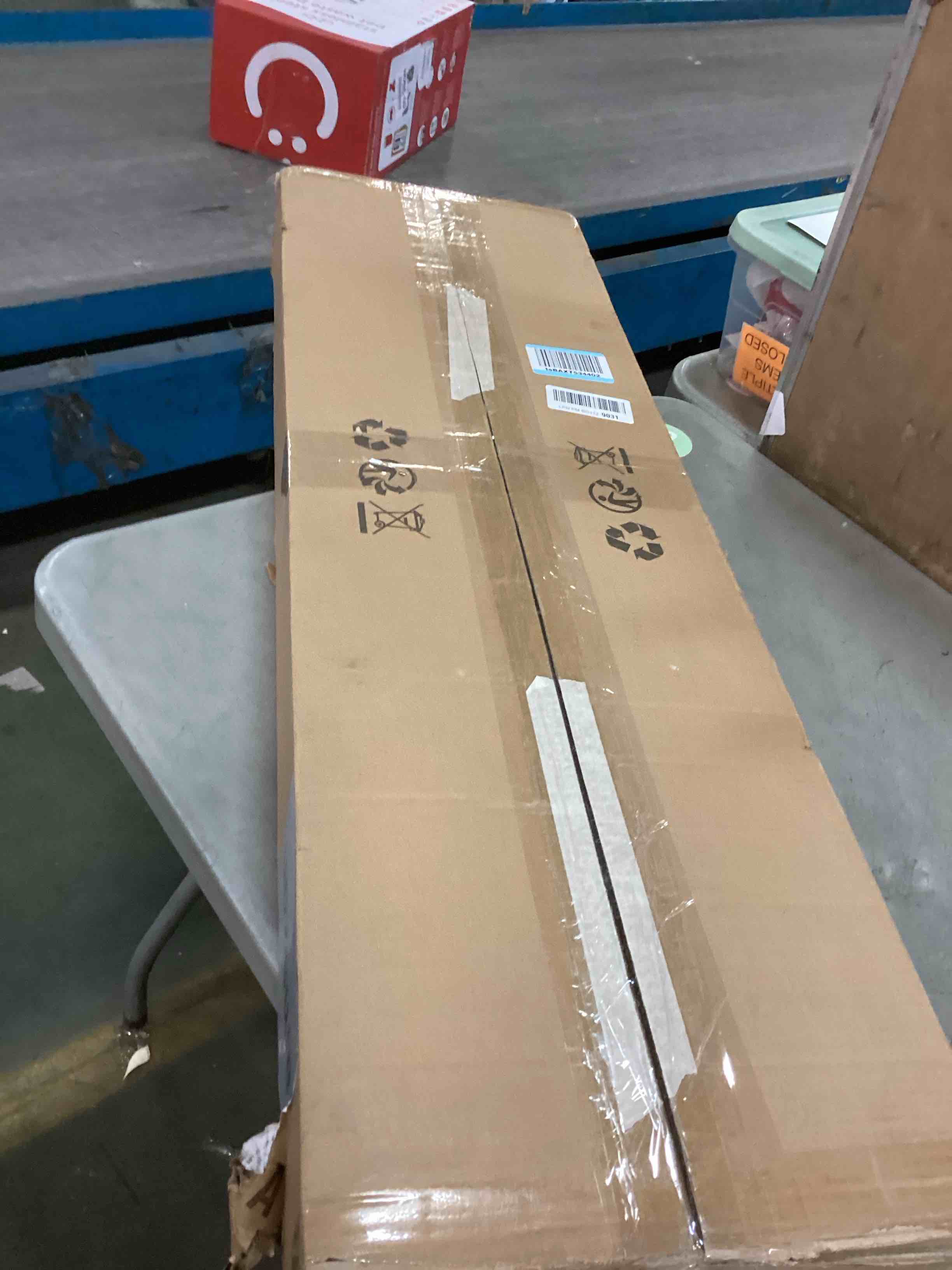 https://s3.amazonaws.com/lotting-images-prod/bidfta/TEA1924807_1735654002338.jpeg