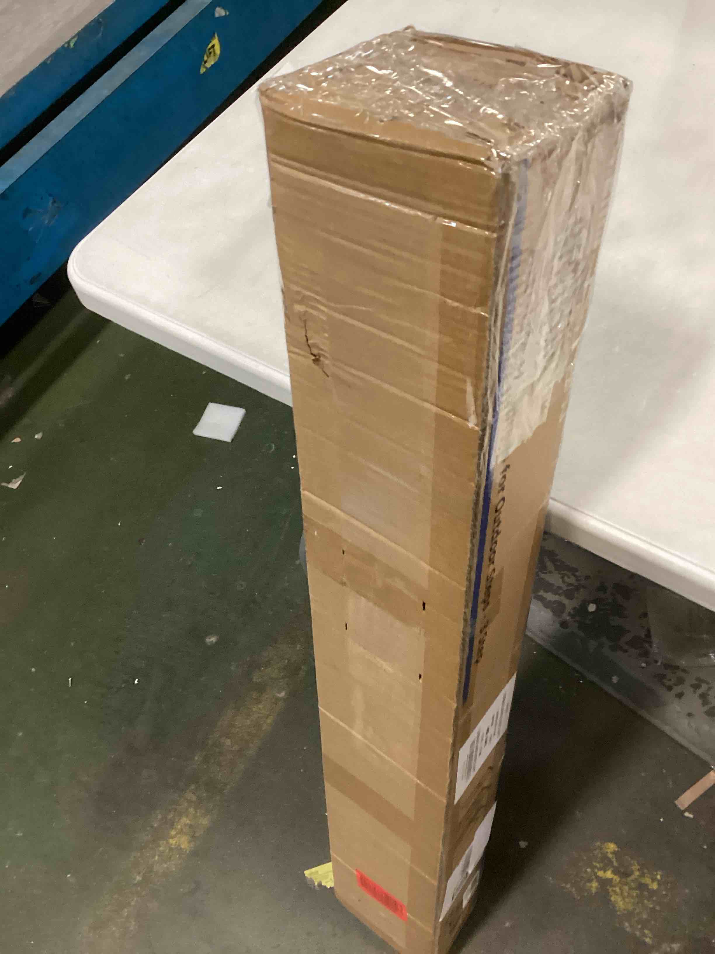 https://s3.amazonaws.com/lotting-images-prod/bidfta/TEA1925282_1735923207772.jpeg