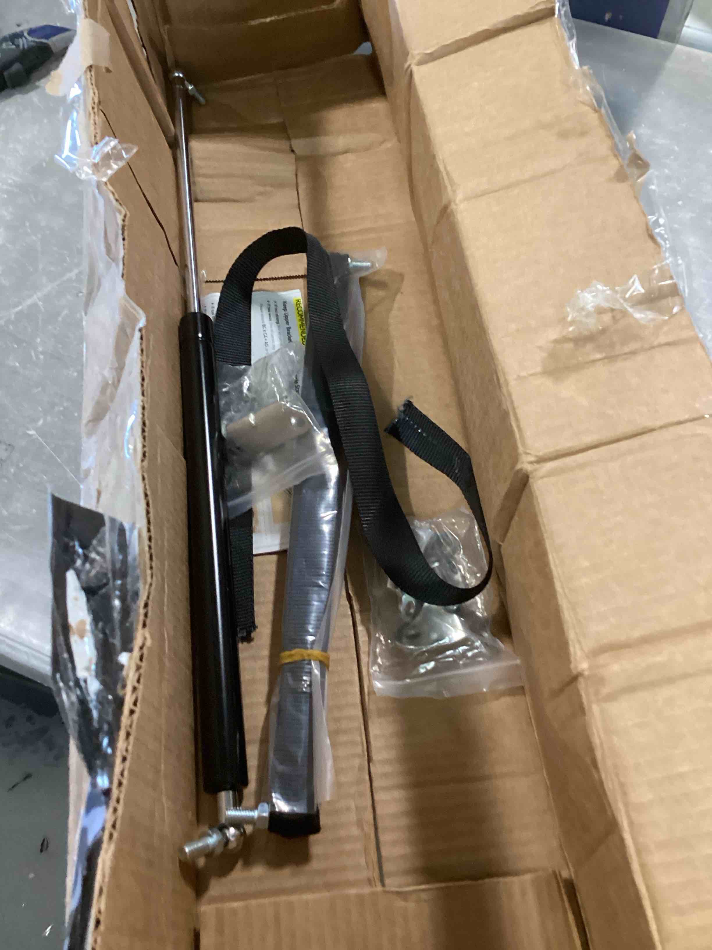 https://s3.amazonaws.com/lotting-images-prod/bidfta/TEA1925506_1736010165131.jpeg