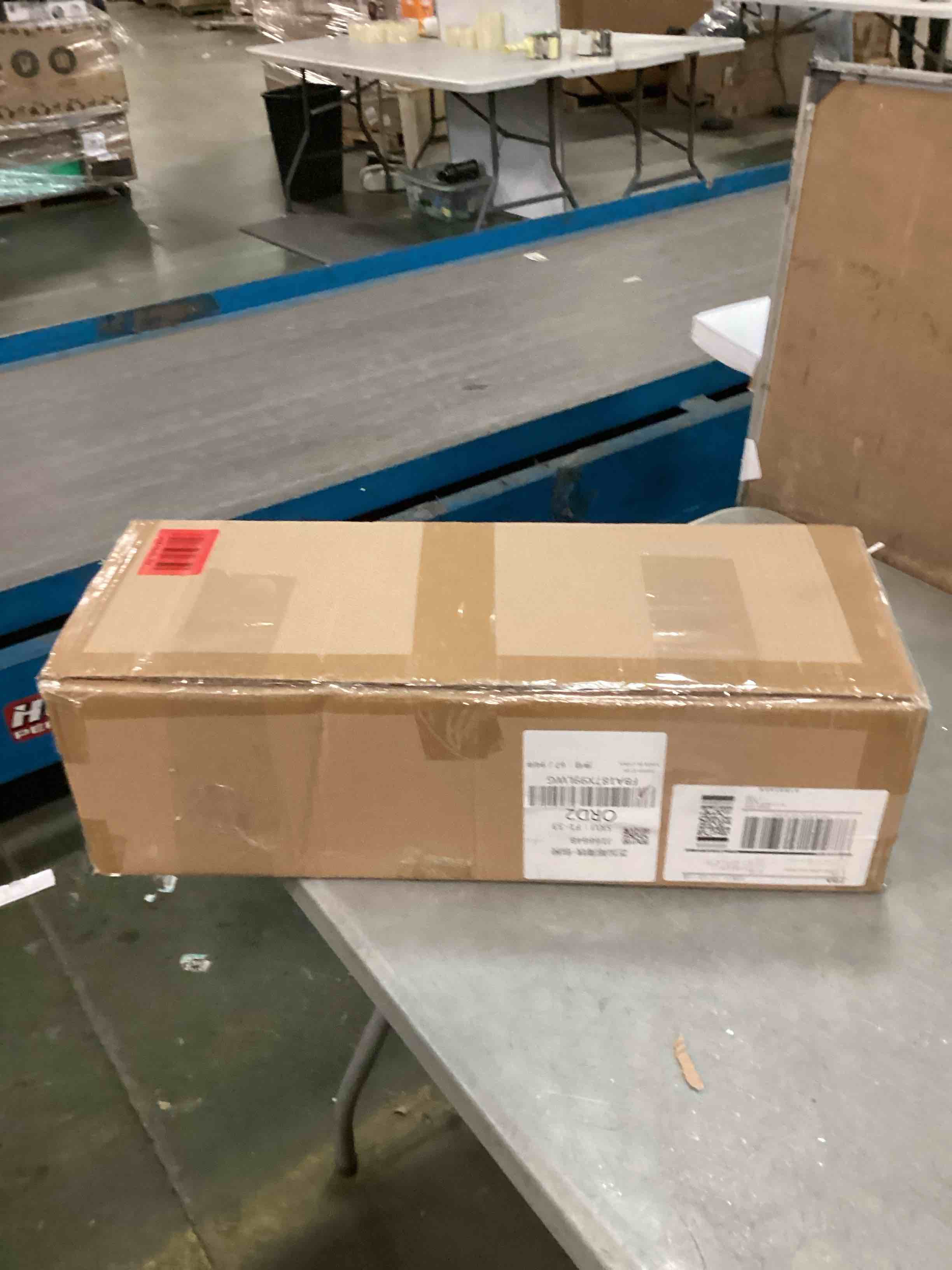 https://s3.amazonaws.com/lotting-images-prod/bidfta/TEA1925675_1736597307059.jpeg