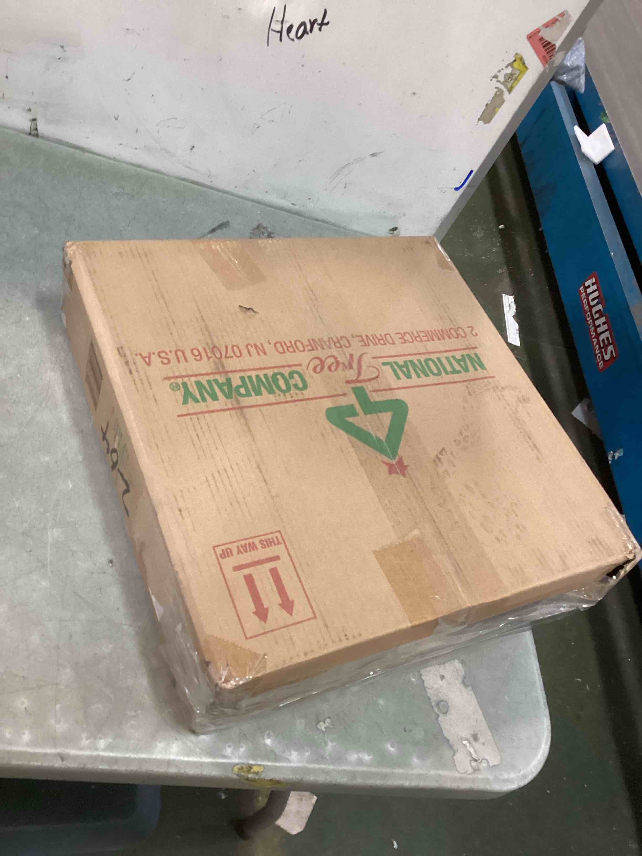 https://s3.amazonaws.com/lotting-images-prod/bidfta/TEA1925962_1736870077485.jpeg