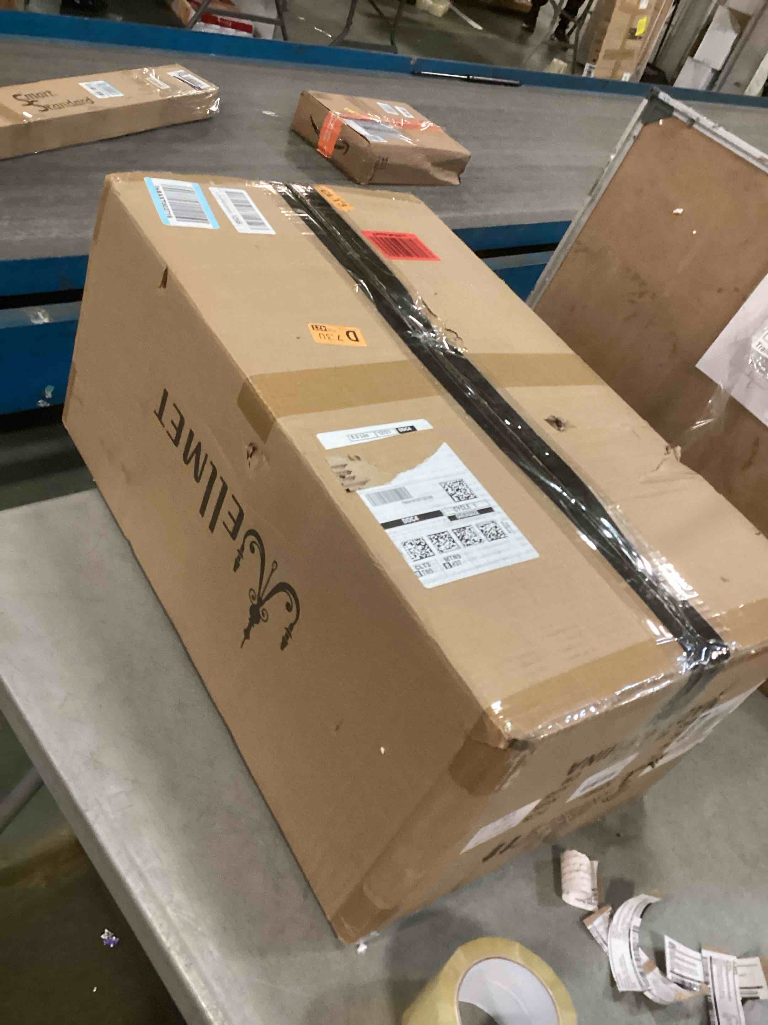 https://s3.amazonaws.com/lotting-images-prod/bidfta/TEA1926203_1736944516814.jpeg