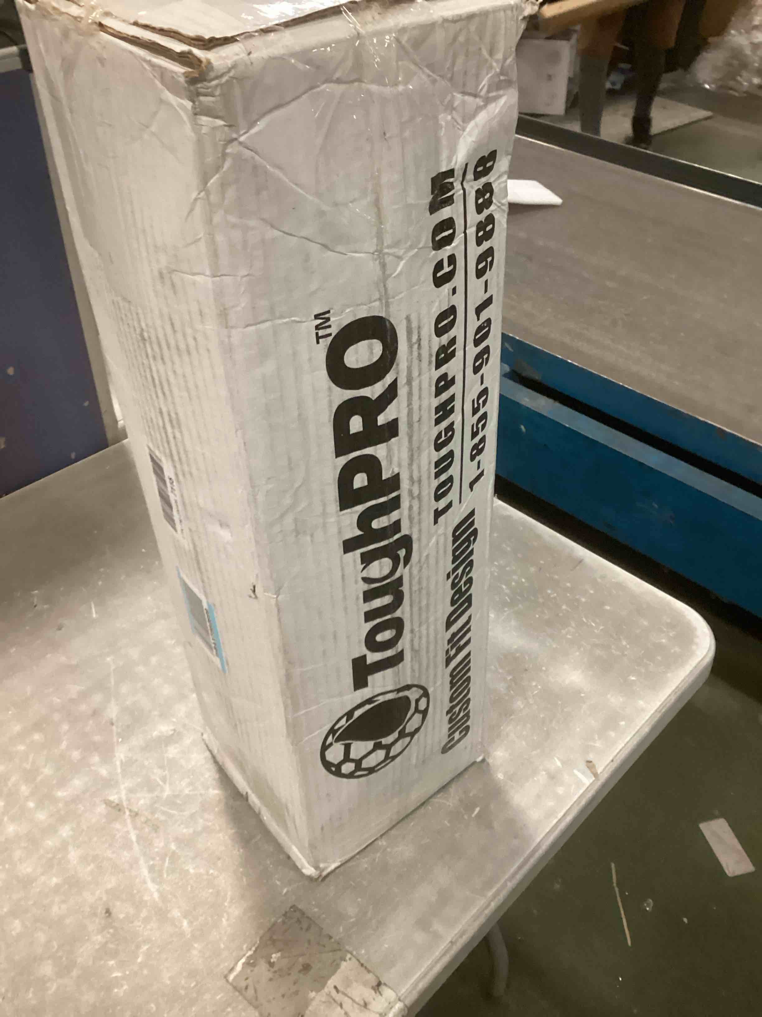 https://s3.amazonaws.com/lotting-images-prod/bidfta/TEA1926553_1737033837679.jpeg
