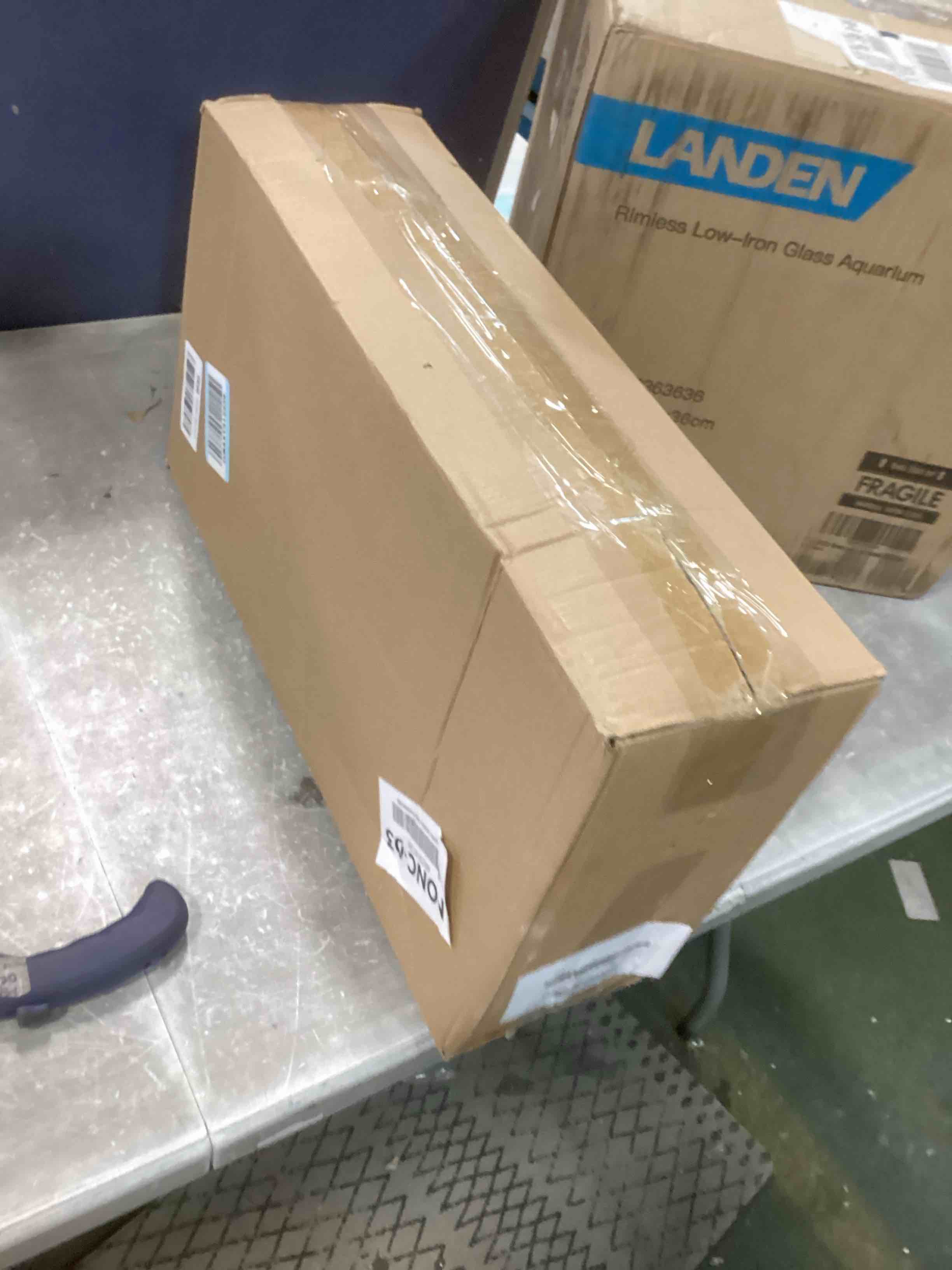 https://s3.amazonaws.com/lotting-images-prod/bidfta/TEA1926802_1737059625241.jpeg