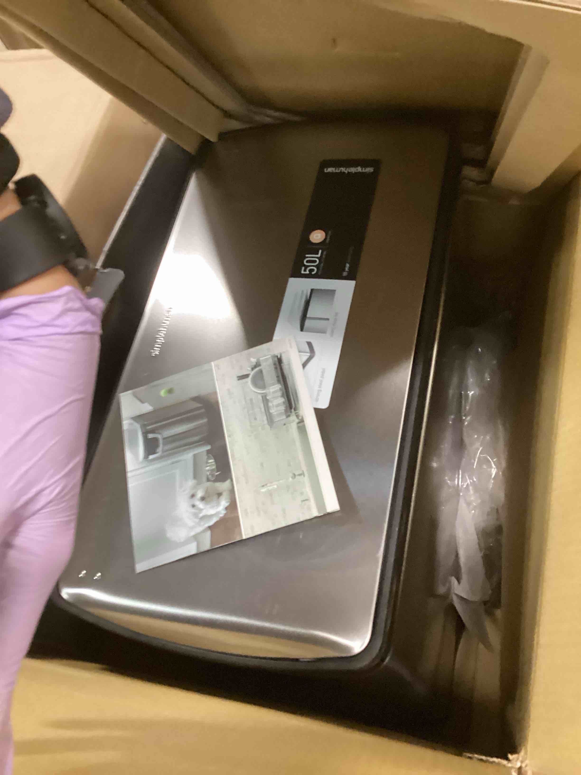 https://s3.amazonaws.com/lotting-images-prod/bidfta/TEA1926931_1737123526998.jpeg