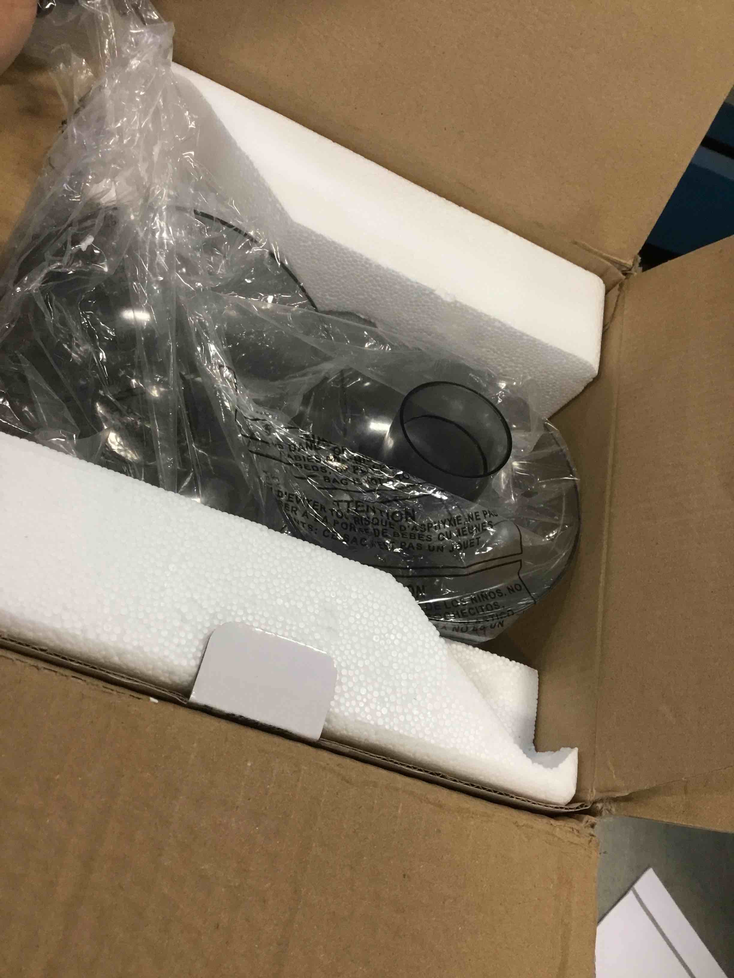 https://s3.amazonaws.com/lotting-images-prod/bidfta/TEA1927229_1734961574590.jpeg