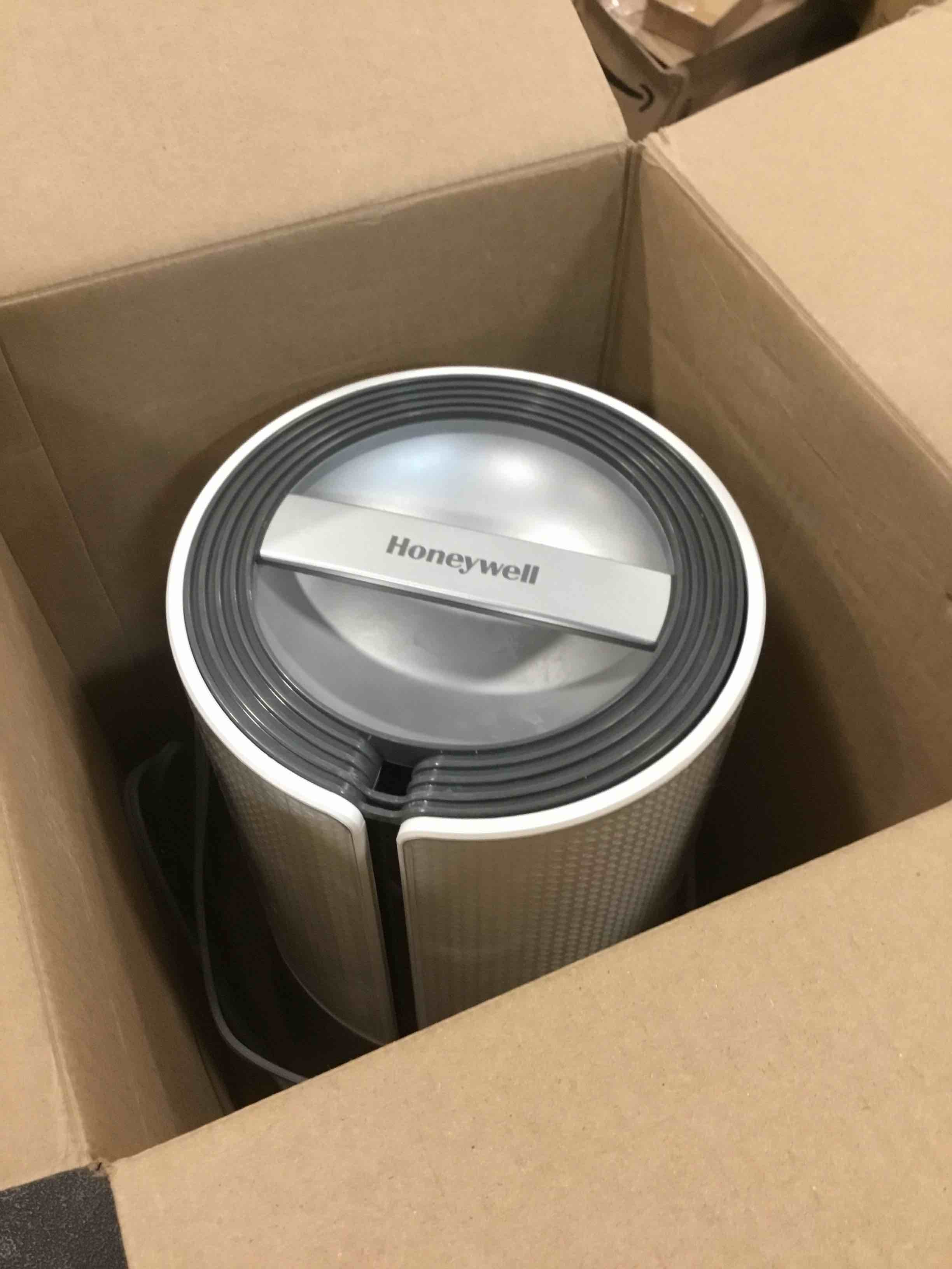https://s3.amazonaws.com/lotting-images-prod/bidfta/TEA1927448_1735042871906.jpeg