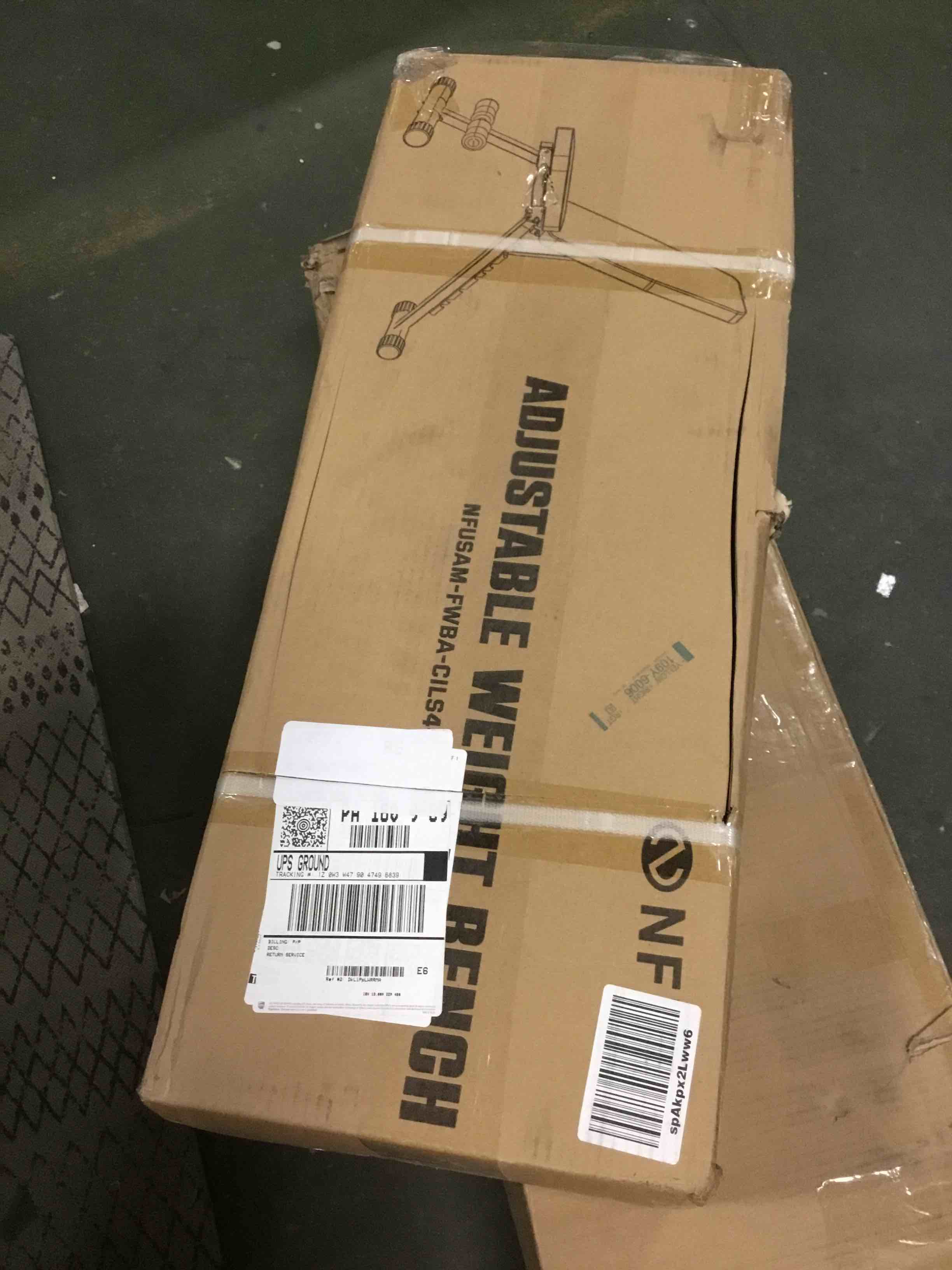https://s3.amazonaws.com/lotting-images-prod/bidfta/TEA1928692_1736770820328.jpeg