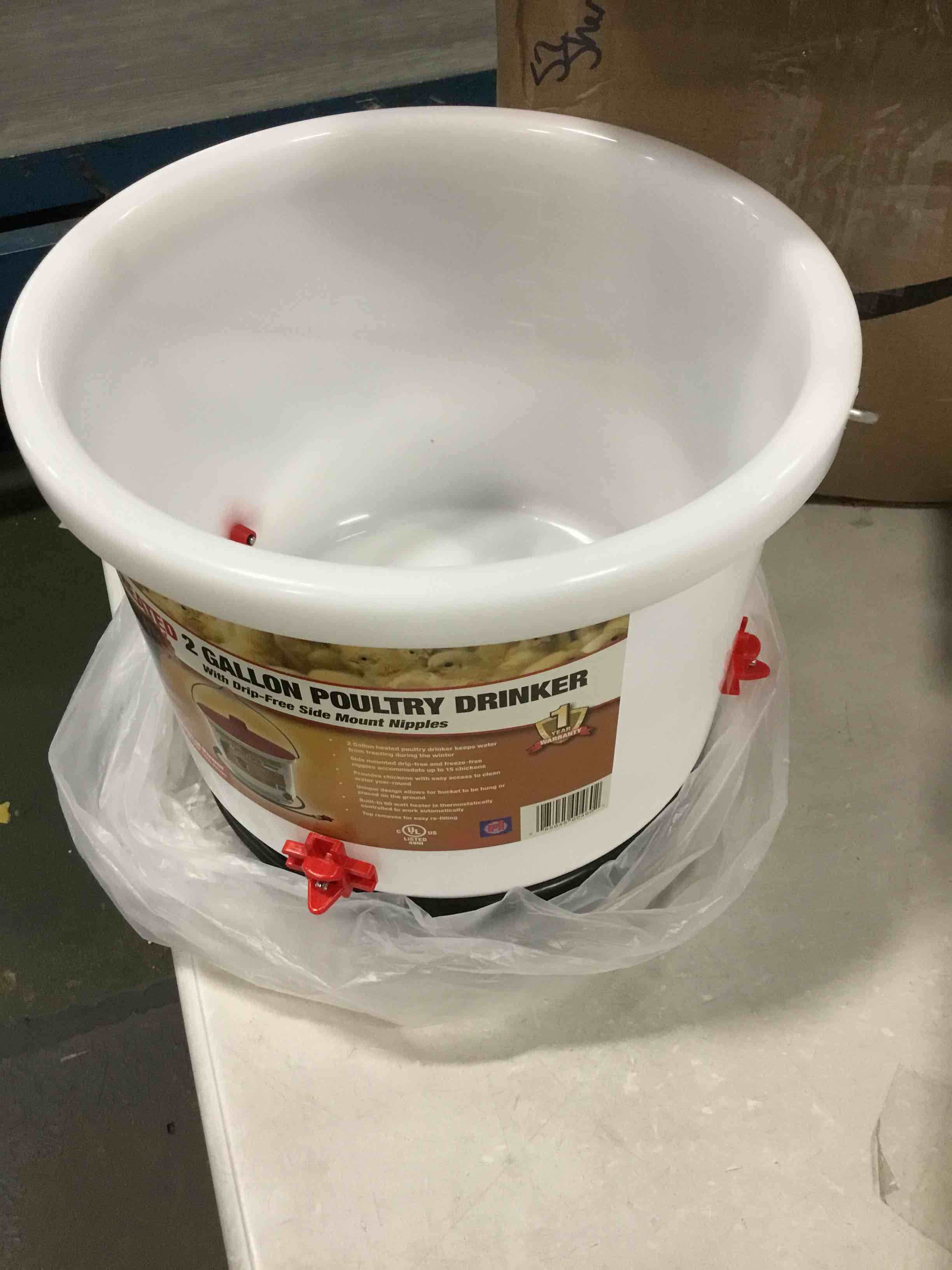 https://s3.amazonaws.com/lotting-images-prod/bidfta/TEA1928932_1736856841058.jpeg