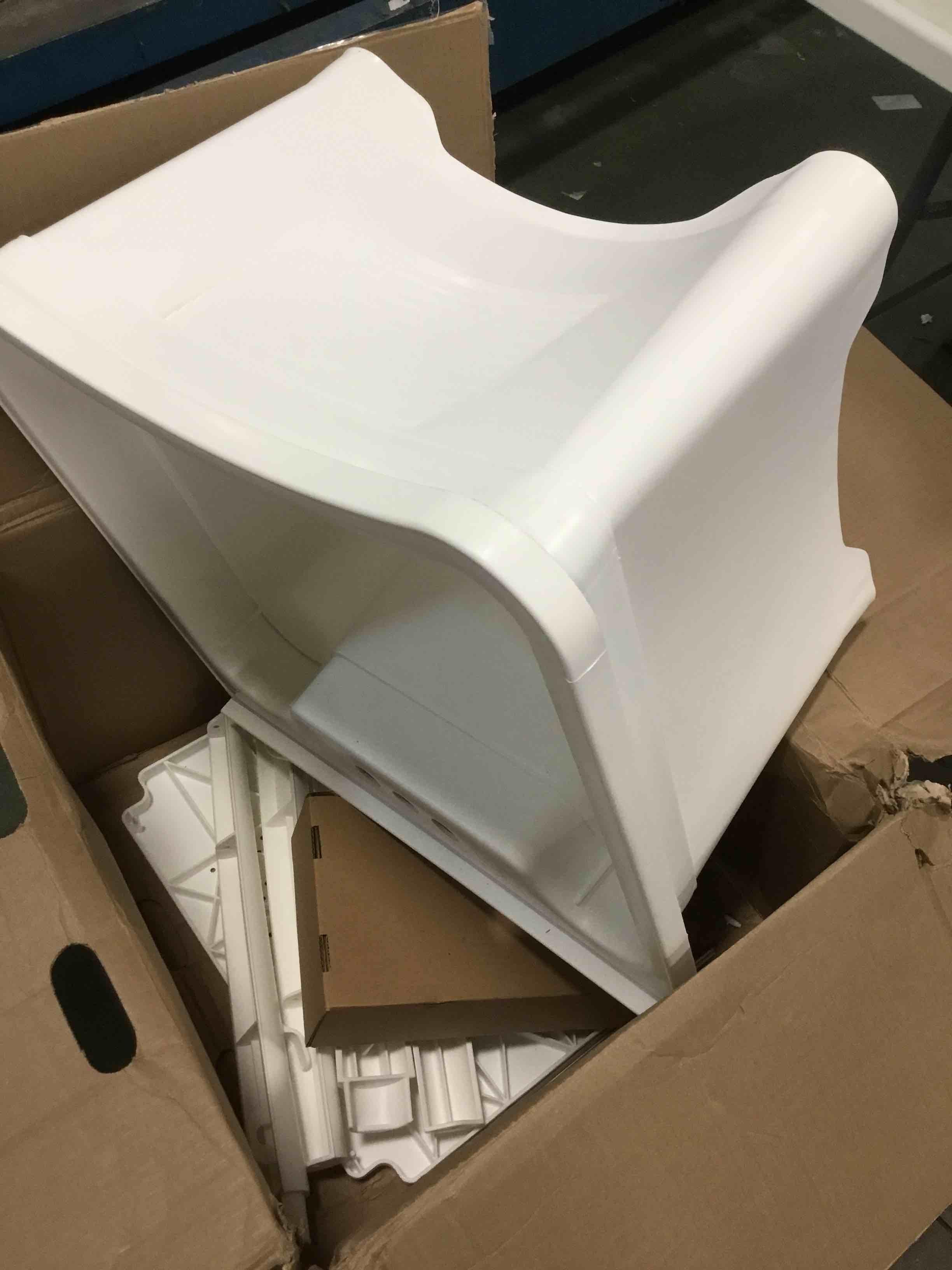 https://s3.amazonaws.com/lotting-images-prod/bidfta/TEA1928974_1736861651231.jpeg