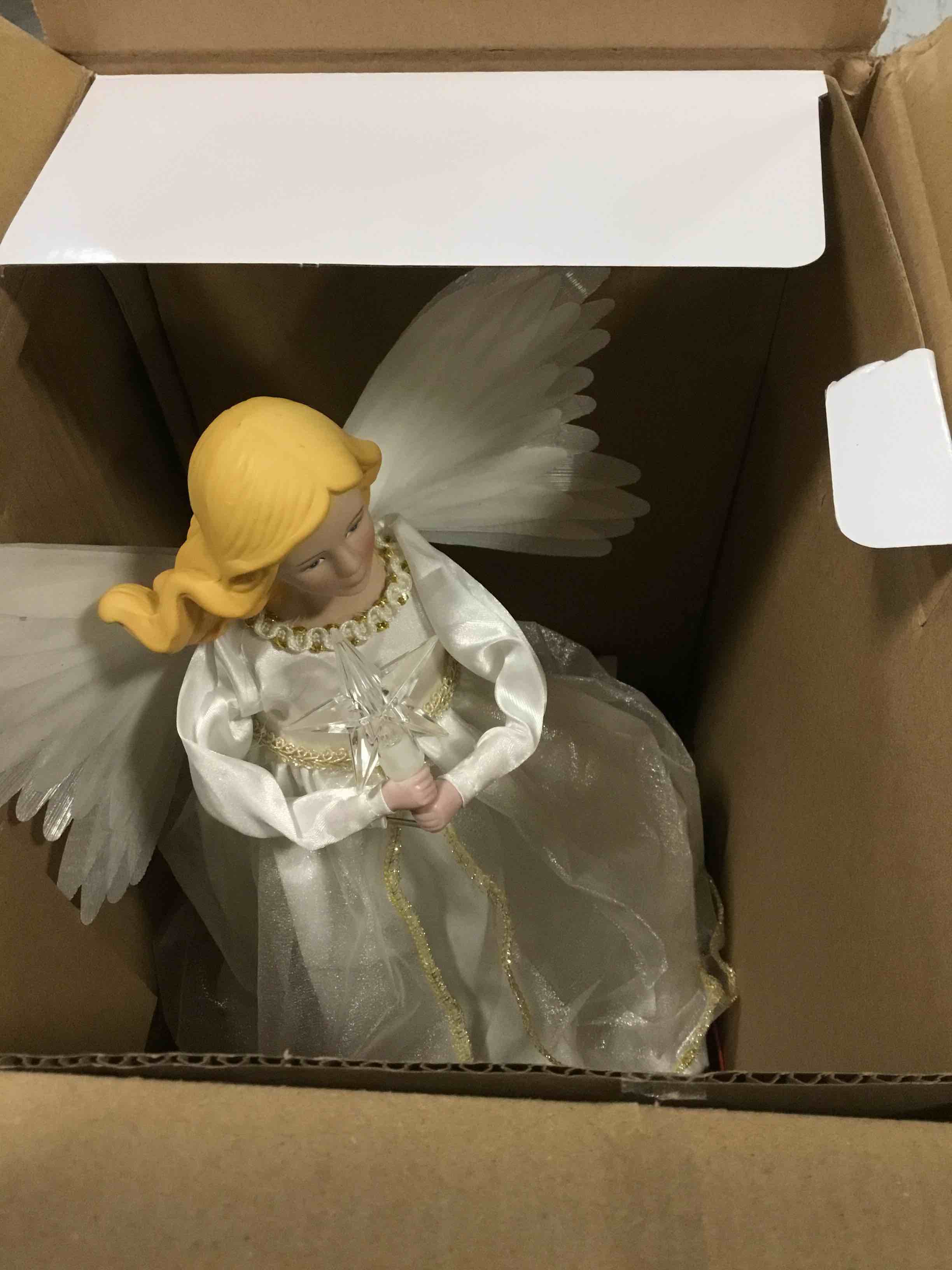 https://s3.amazonaws.com/lotting-images-prod/bidfta/TEA1929040_1736868972143.jpeg