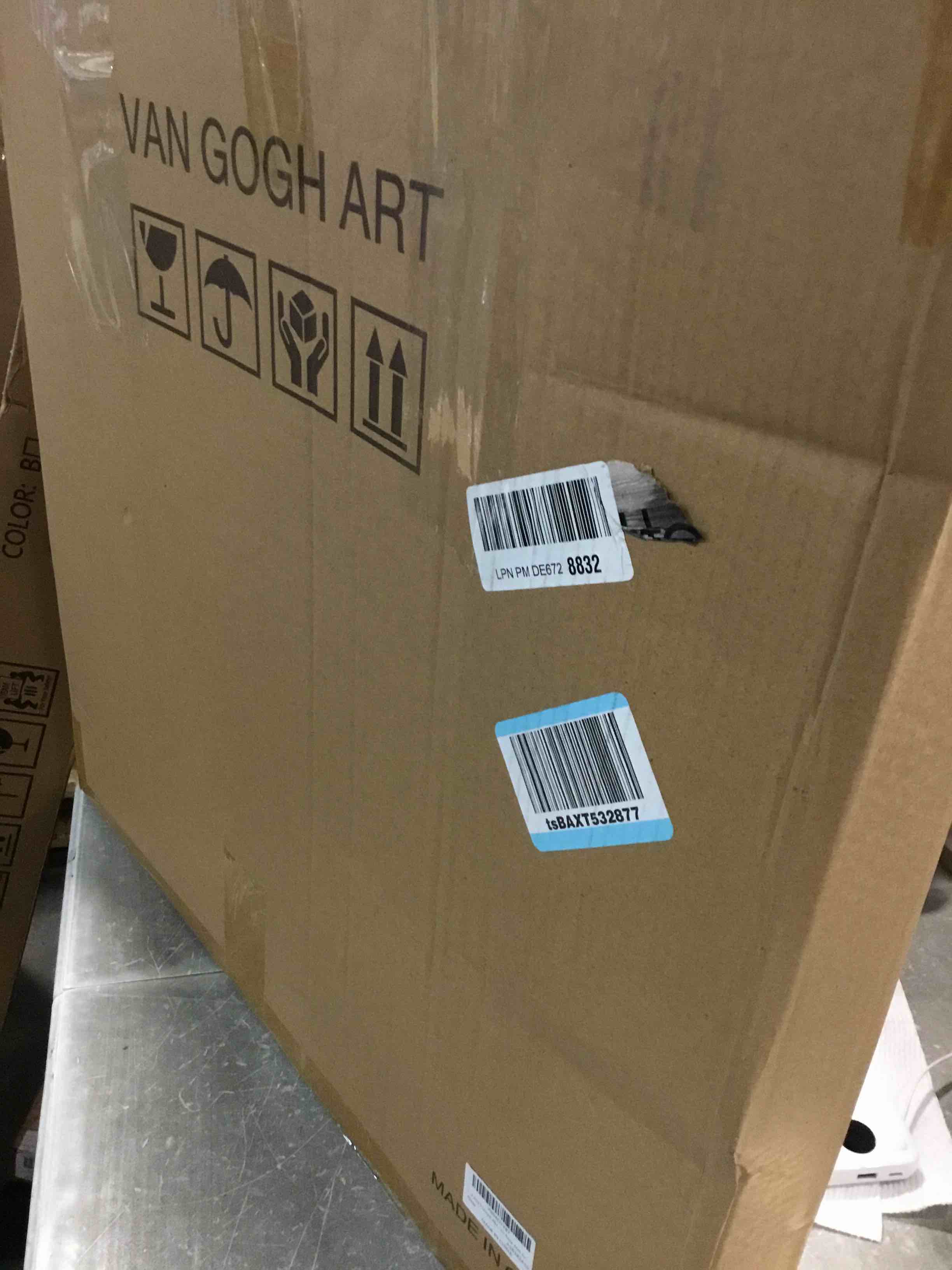 https://s3.amazonaws.com/lotting-images-prod/bidfta/TEA1930478_1735054607643.jpeg