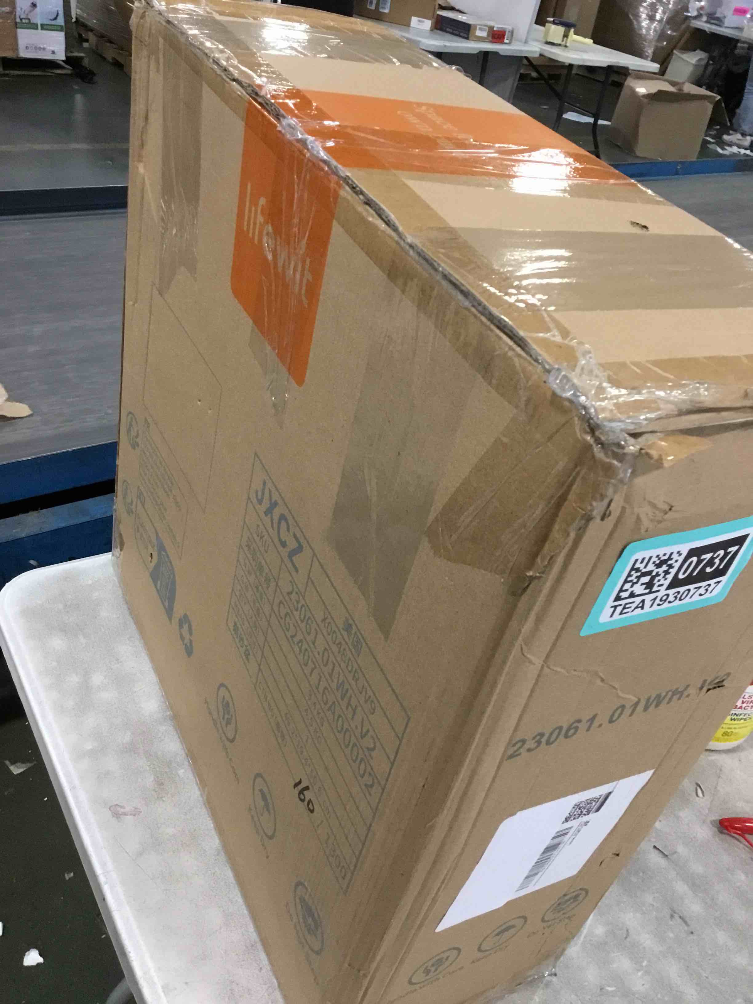 https://s3.amazonaws.com/lotting-images-prod/bidfta/TEA1930737_1735245752912.jpeg