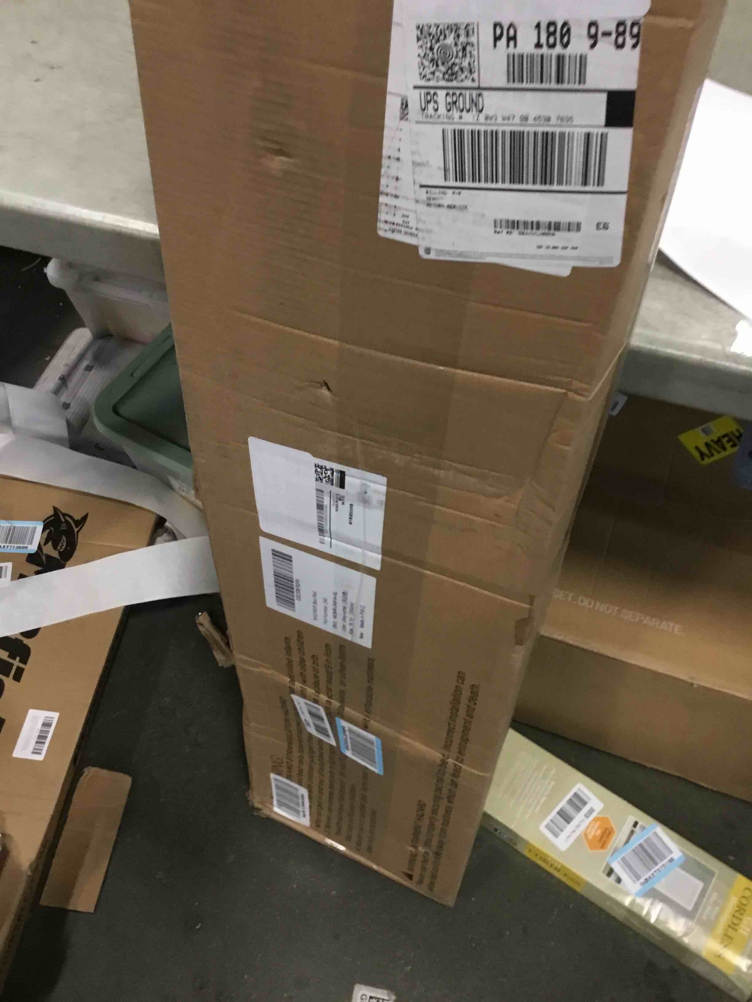 https://s3.amazonaws.com/lotting-images-prod/bidfta/TEA1931342_1735924471981.jpeg