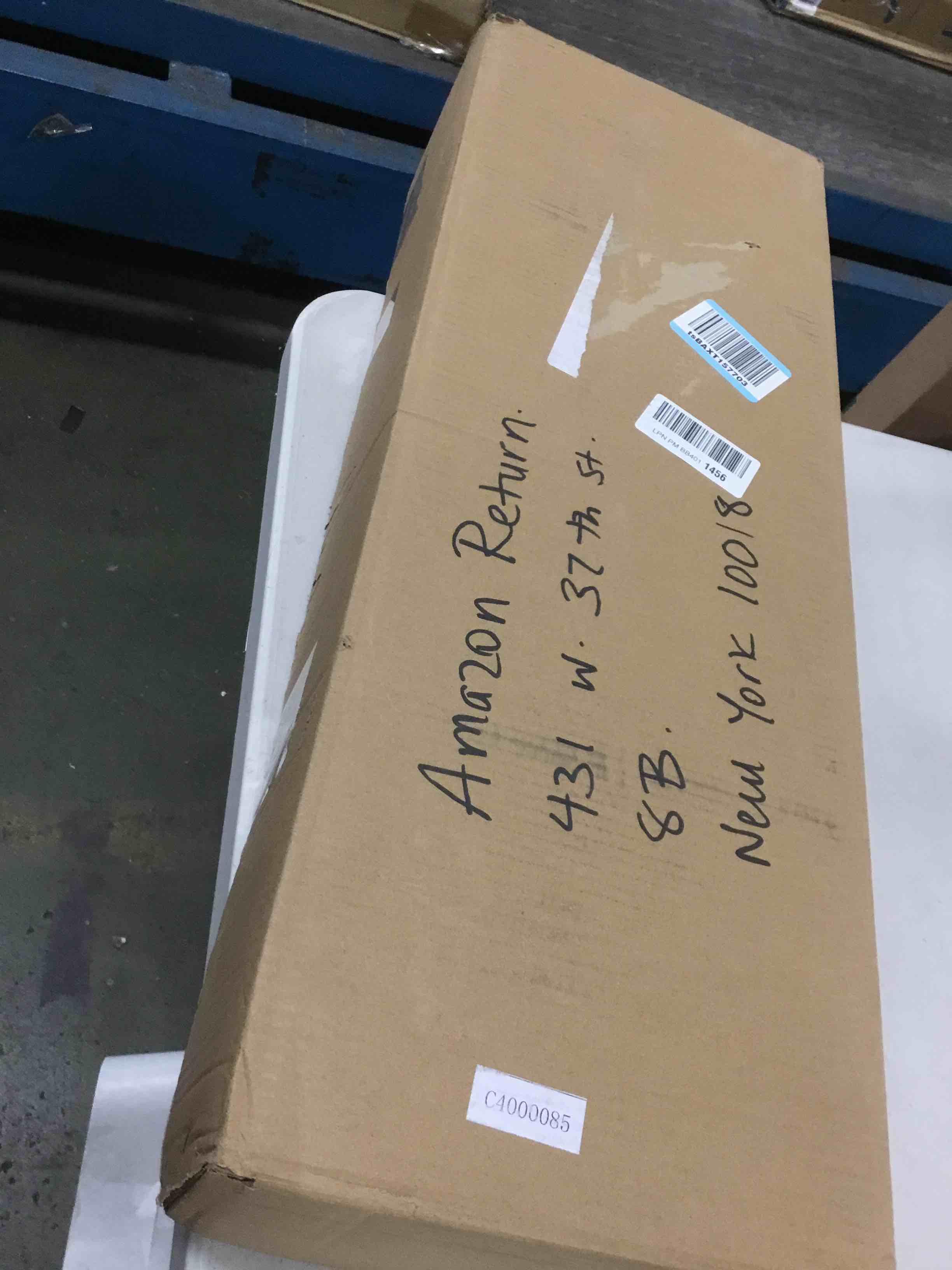 https://s3.amazonaws.com/lotting-images-prod/bidfta/TEA1931488_1736346702420.jpeg