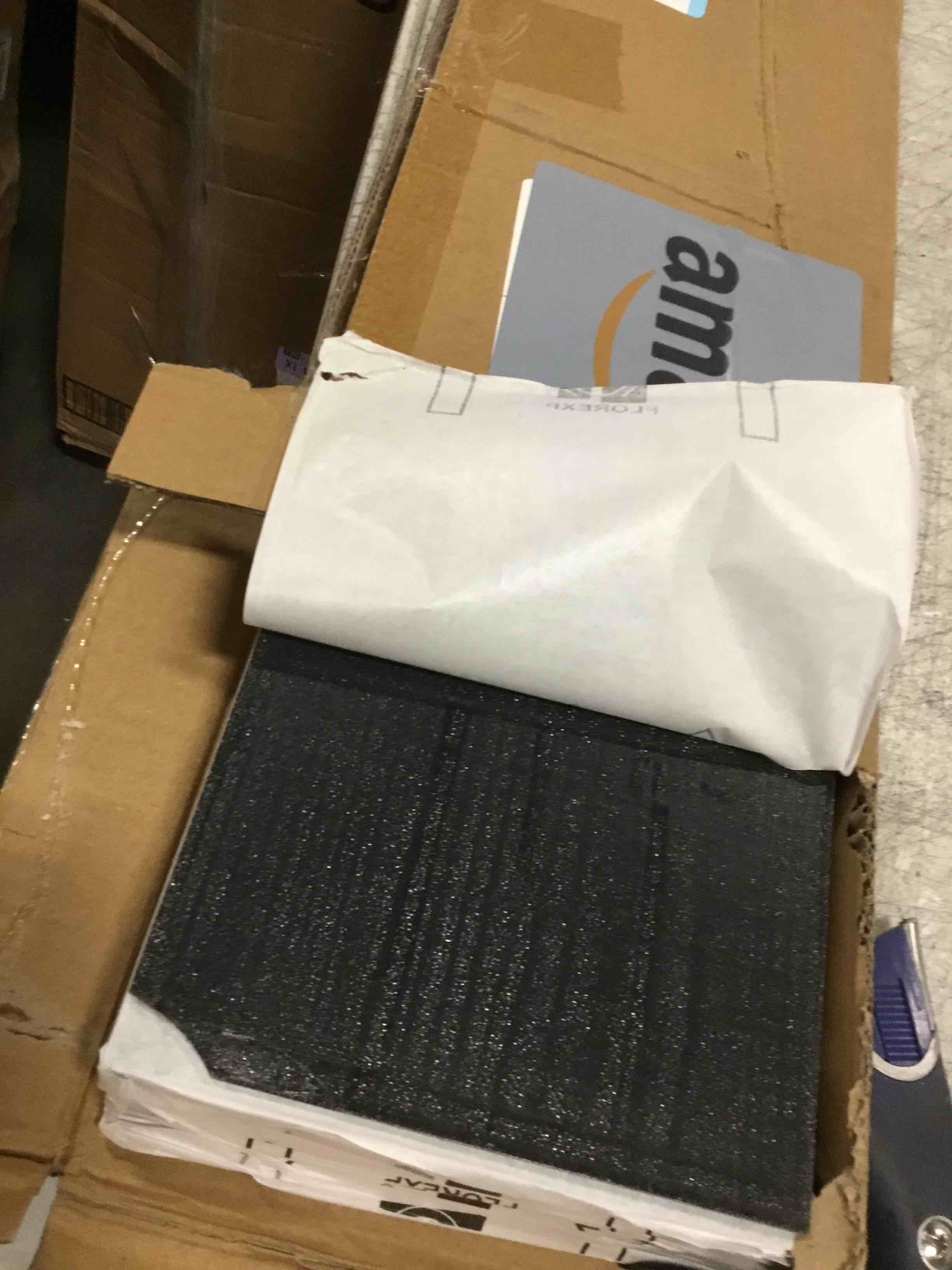 https://s3.amazonaws.com/lotting-images-prod/bidfta/TEA1932001_1736536309008.jpeg