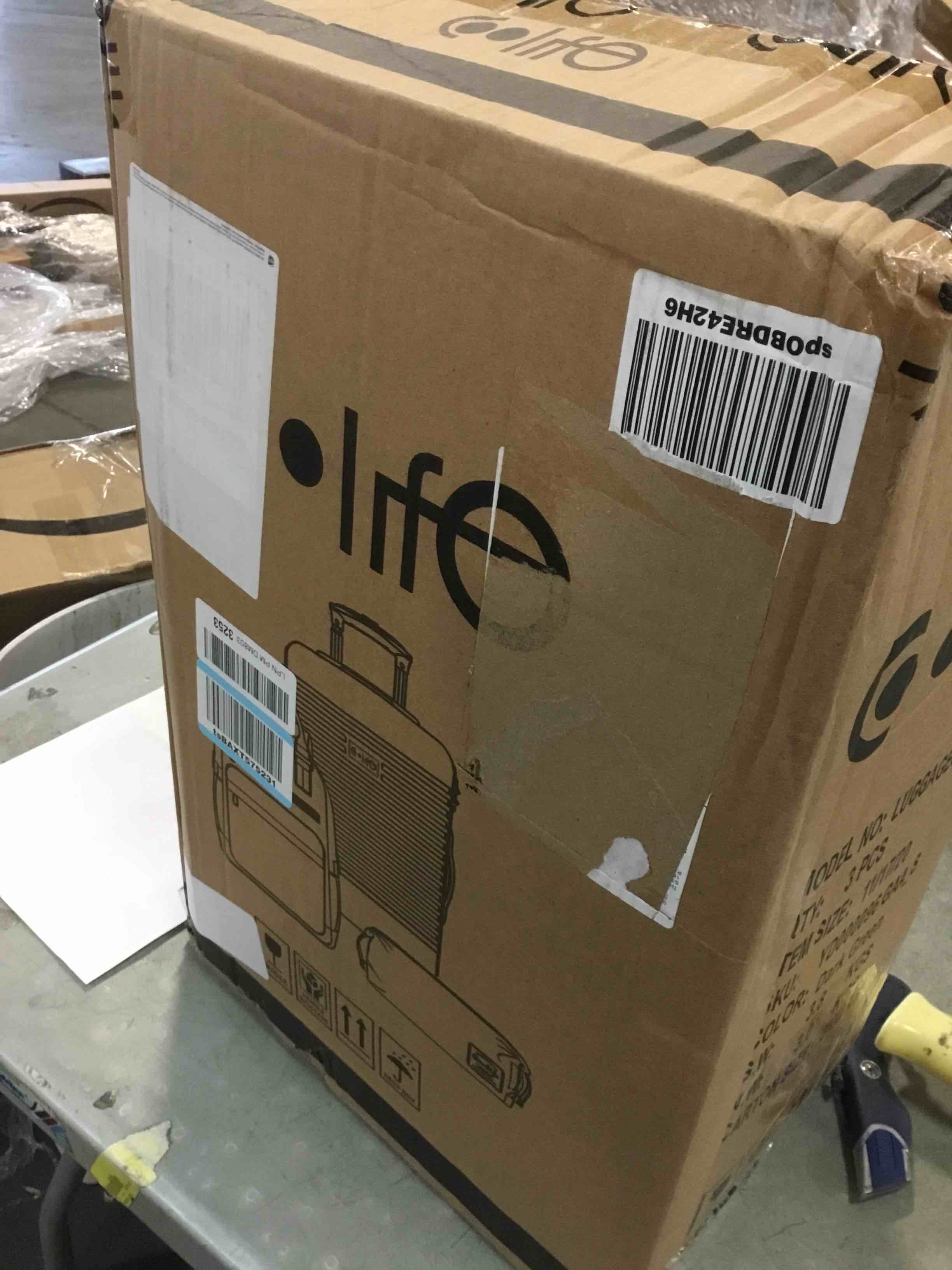 https://s3.amazonaws.com/lotting-images-prod/bidfta/TEA1932349_1736954612420.jpeg
